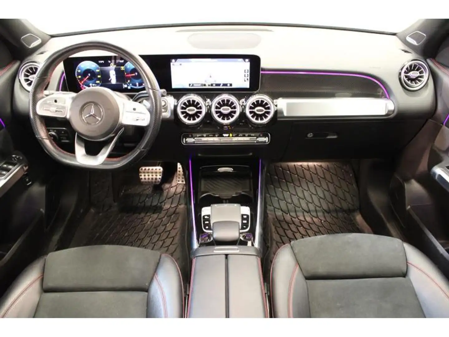 Mercedes-Benz GLB 200 d AMG Line | PANO DAK Night Pack, Inparkeerpakket Černá - 2