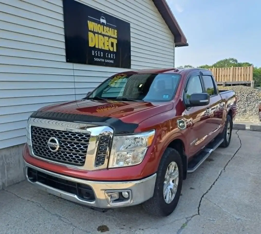 2017 Nissan Titan