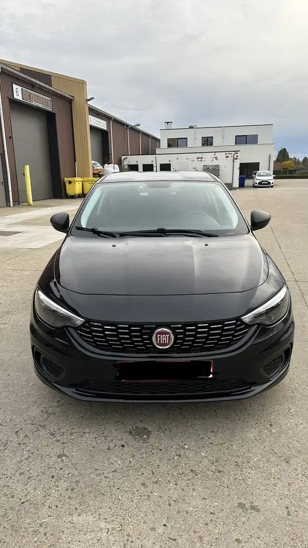 Fiat Tipo Hatchback 1.4 Černá - 1