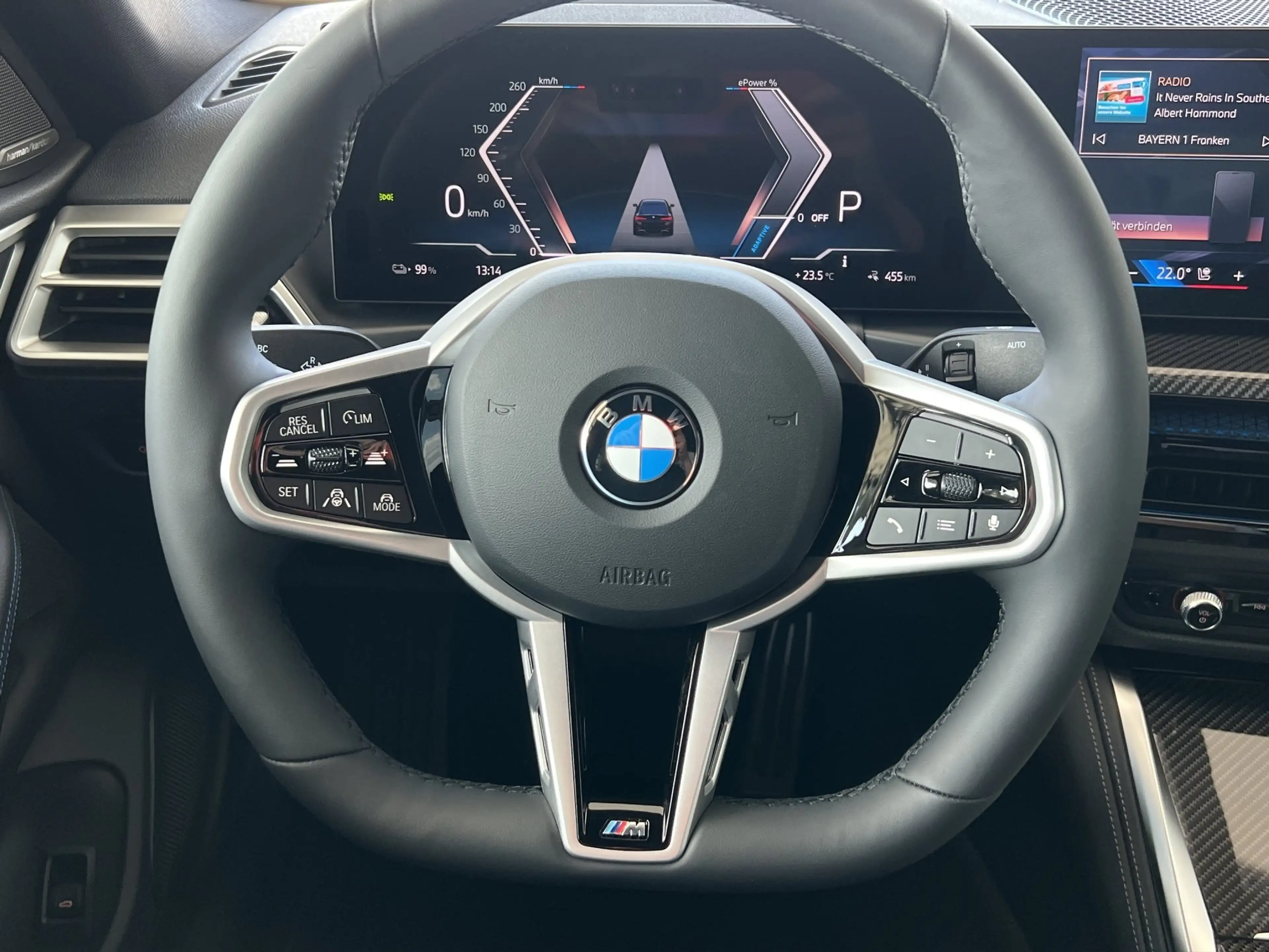 BMW i4 xDrive40 M Sportpaket Pro adapLED AHK HUD ACC — photo 12