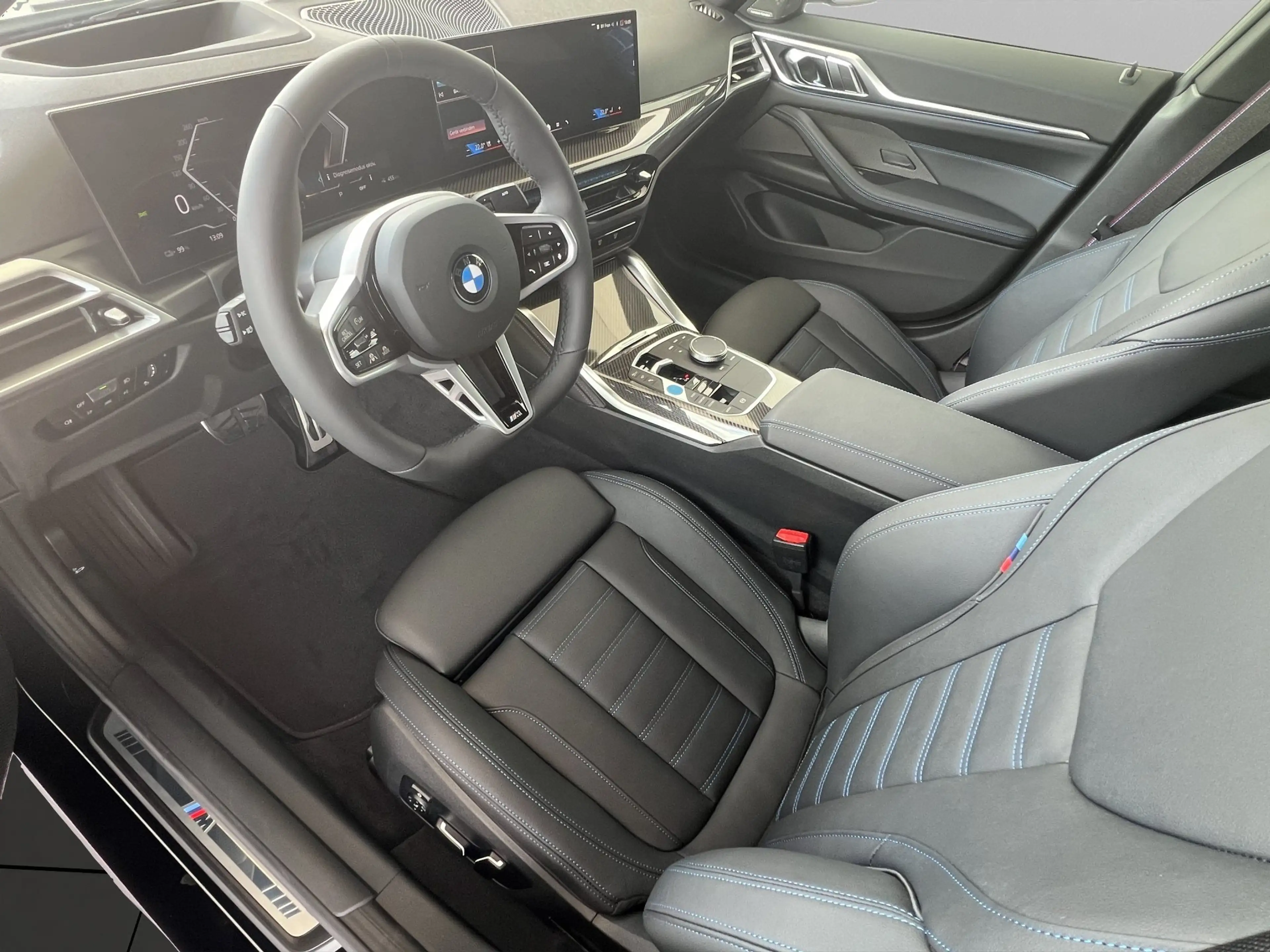 BMW i4 xDrive40 M Sportpaket Pro adapLED AHK HUD ACC — photo 6