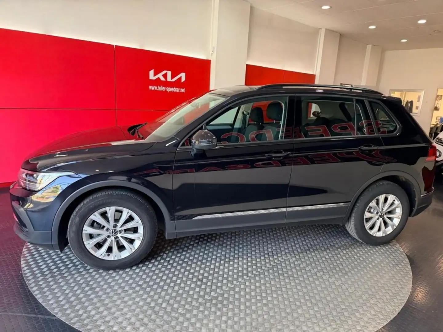 Volkswagen Tiguan 1.5 TSI Advance 96kW Negro - 2