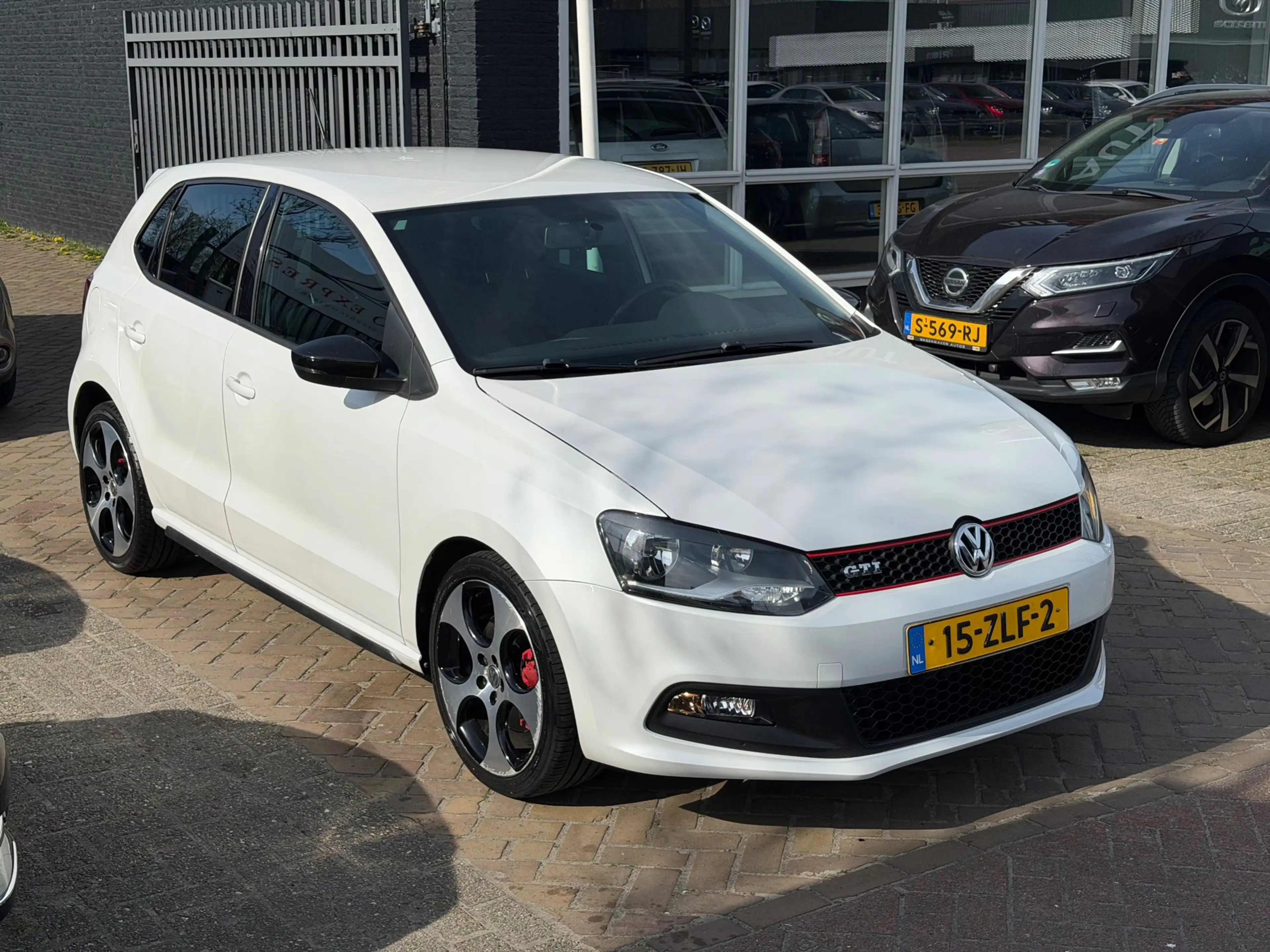 Volkswagen Polo GTI 1.4 TSI Aut/Airco/Cruise/Navi/Nap/Nieuw Apk/2 sleu — photo 6