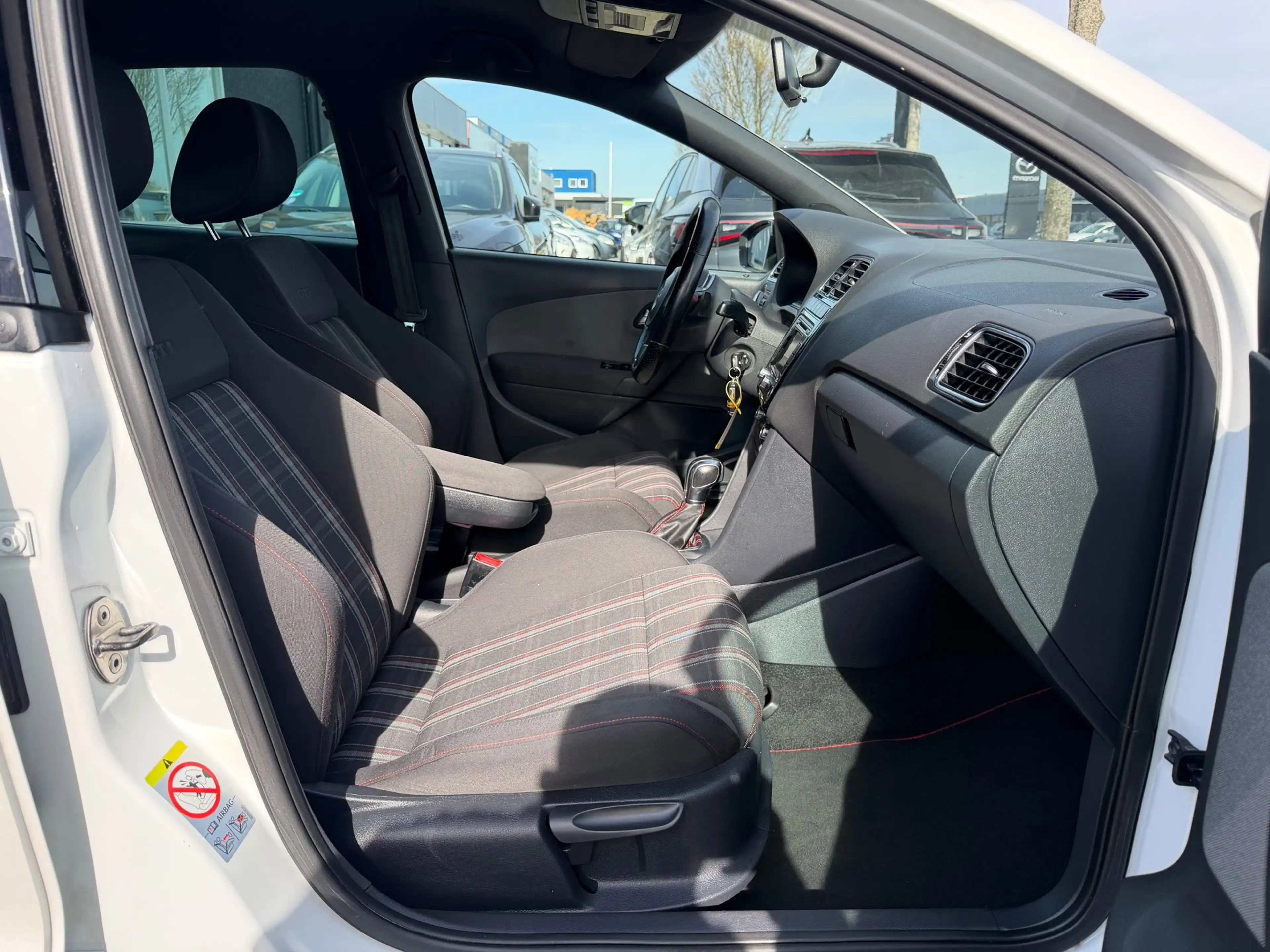 Volkswagen Polo GTI 1.4 TSI Aut/Airco/Cruise/Navi/Nap/Nieuw Apk/2 sleu — photo 11
