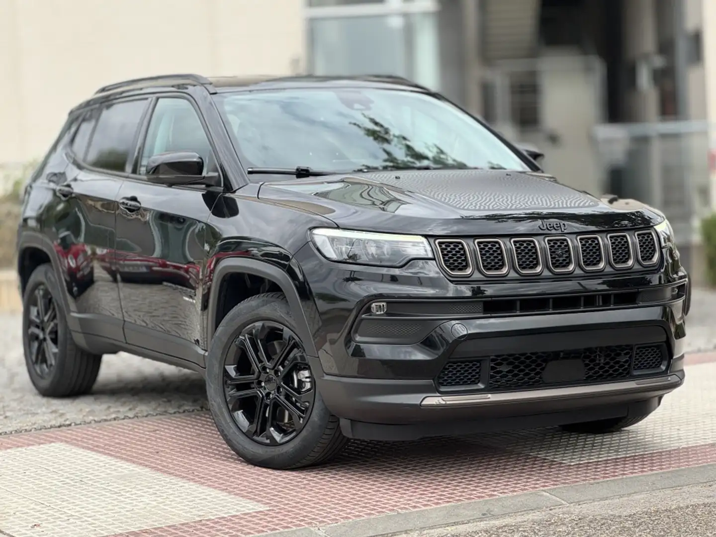 Jeep Compass 1.3 PHEV Upland EAWD Aut. 240 Noir - 2