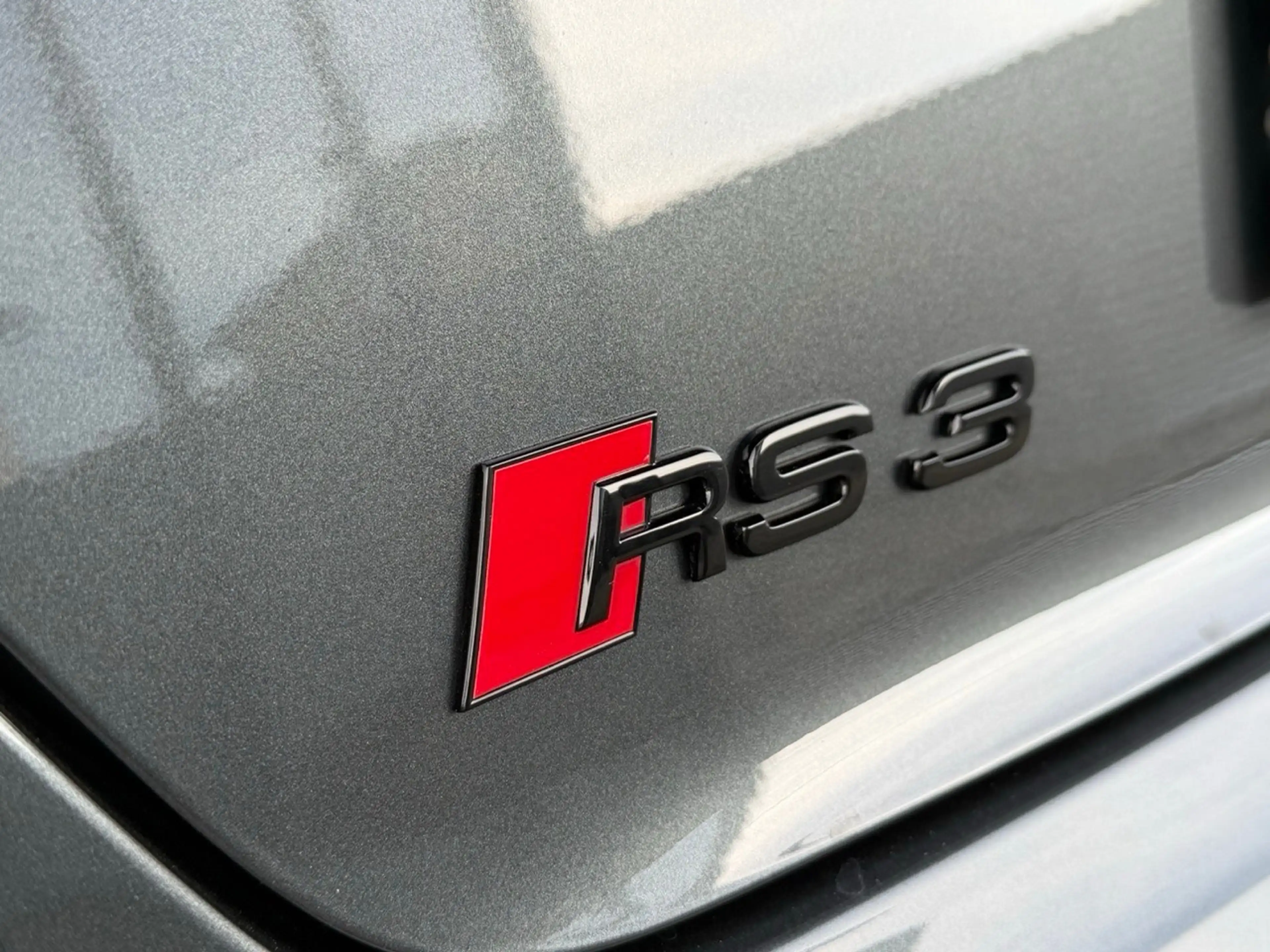 Audi RS3 8V quattro Facelift OHNE OPF Panorama jedes Audi Service B&O RS Design-Paket — photo 6