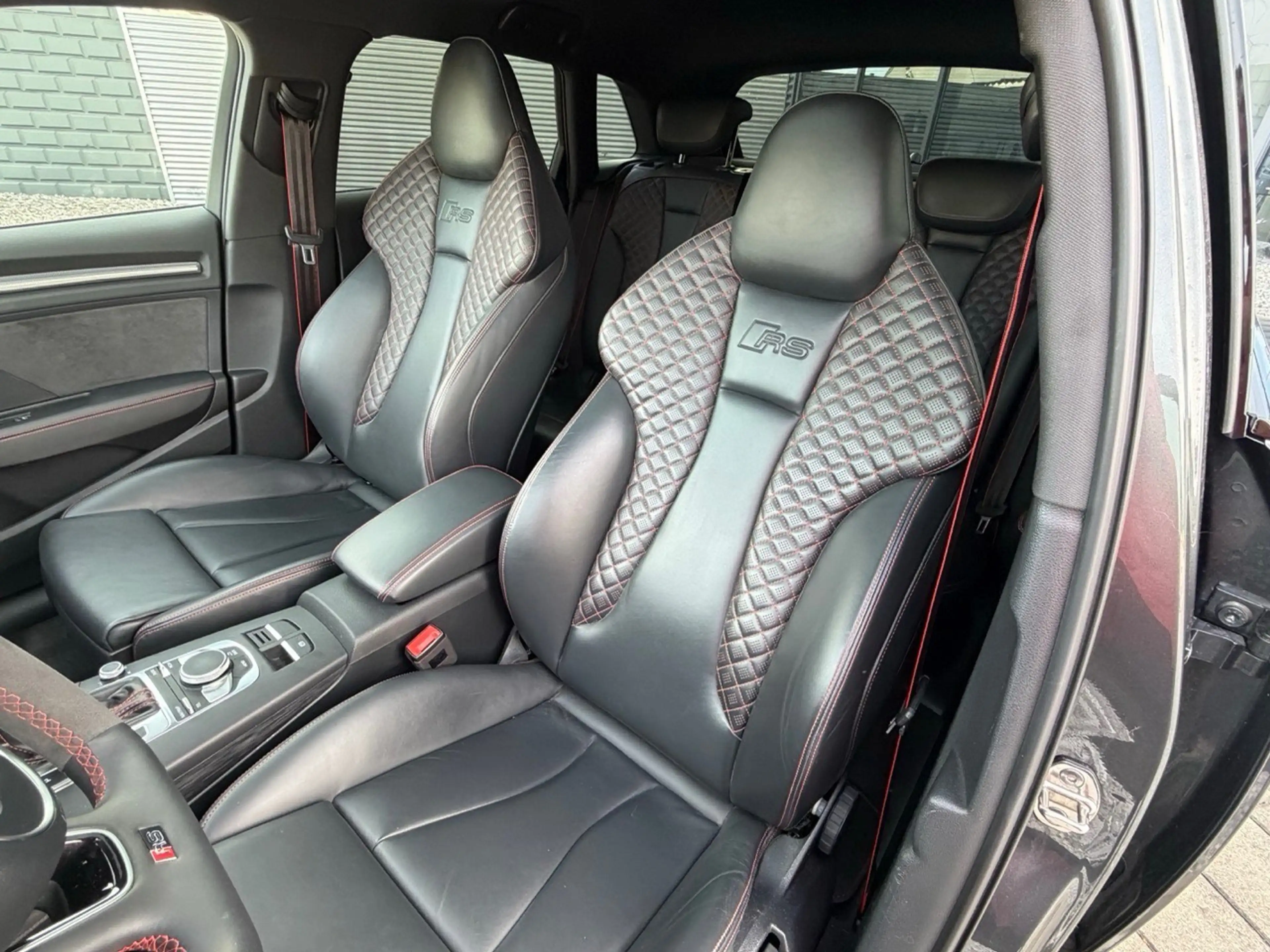 Audi RS3 8V quattro Facelift OHNE OPF Panorama jedes Audi Service B&O RS Design-Paket — photo 10