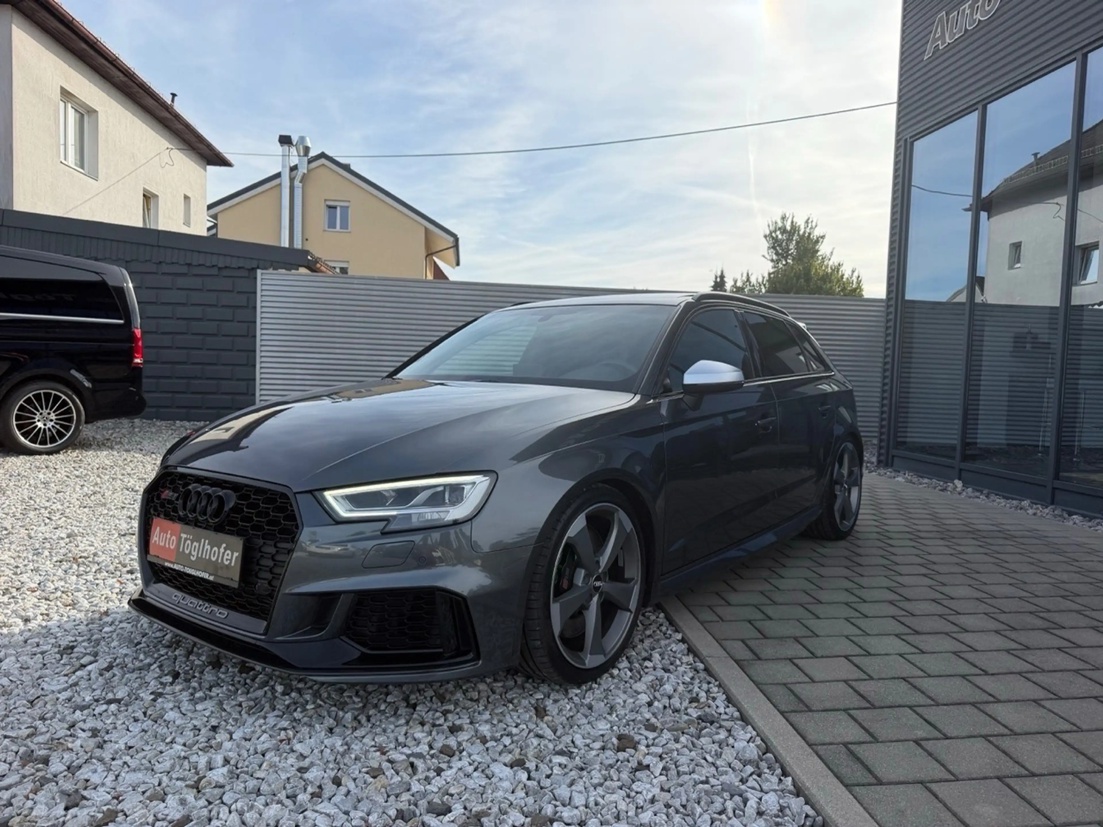 Audi RS3 8V quattro Facelift OHNE OPF Panorama jedes Audi Service B&O RS Design-Paket — photo 2