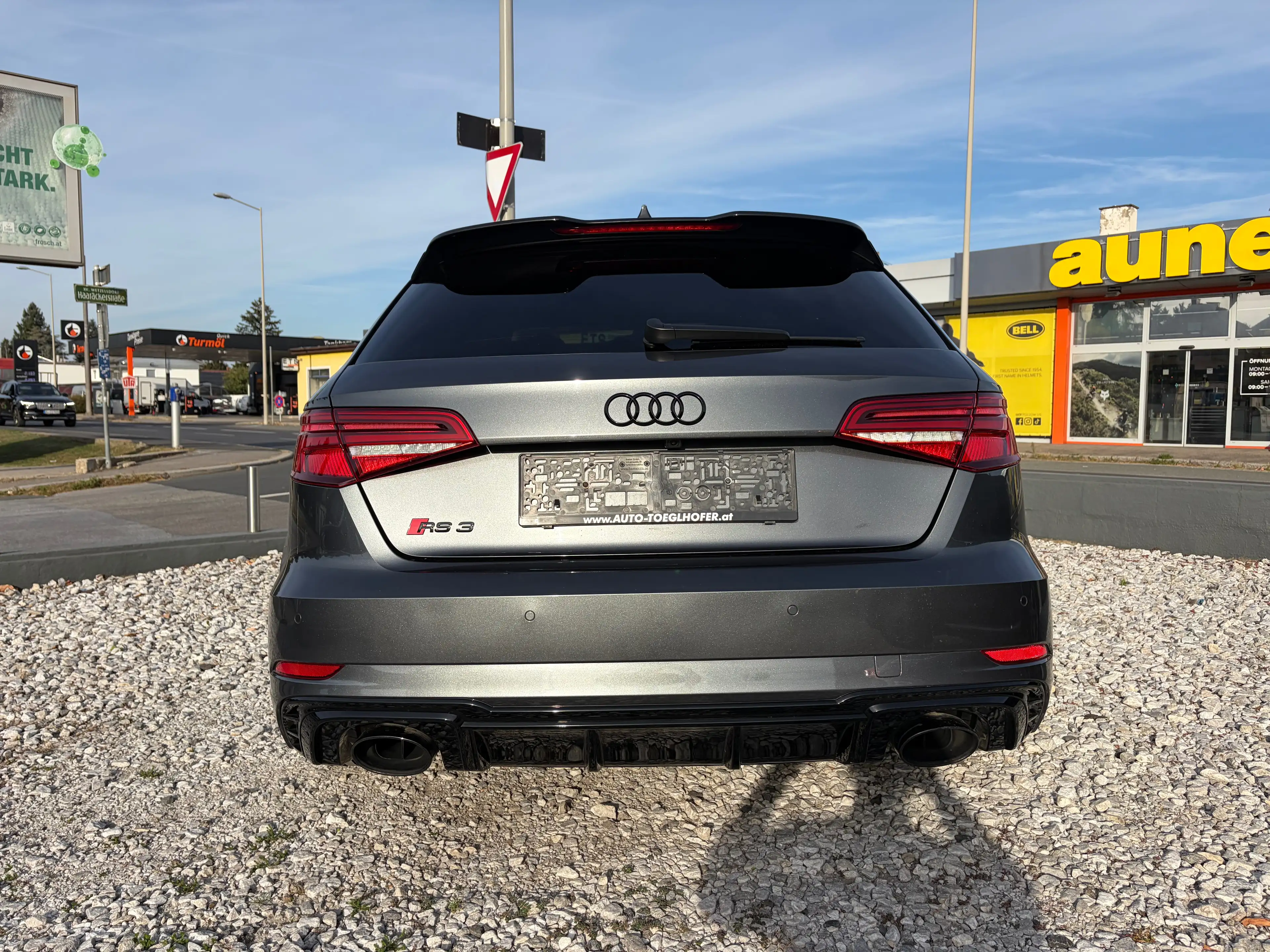 Audi RS3 8V quattro Facelift OHNE OPF Panorama jedes Audi Service B&O RS Design-Paket — photo 9