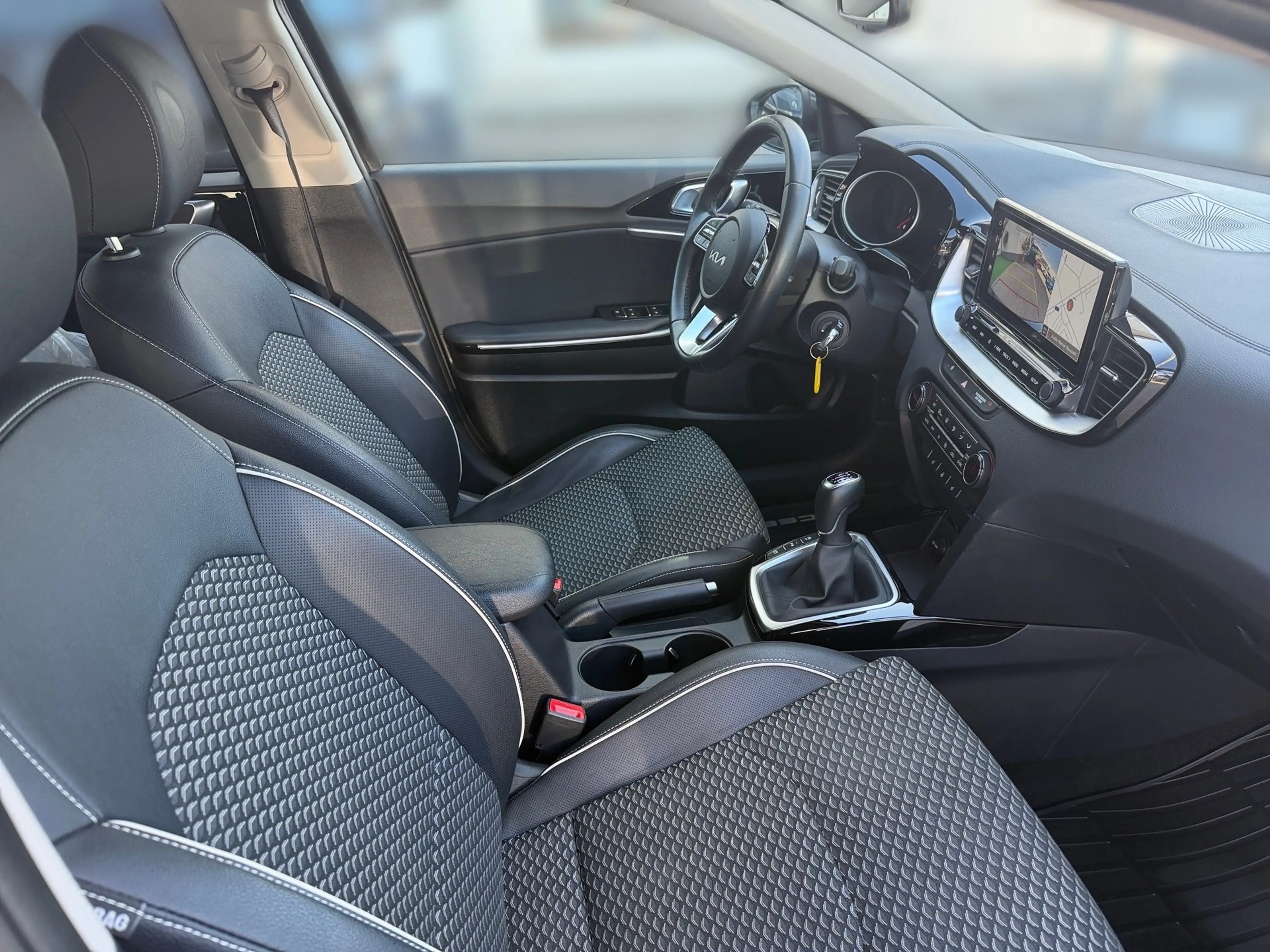 Kia Ceed / cee'd ceed 1,6 CRDi ISG Gold — photo 9