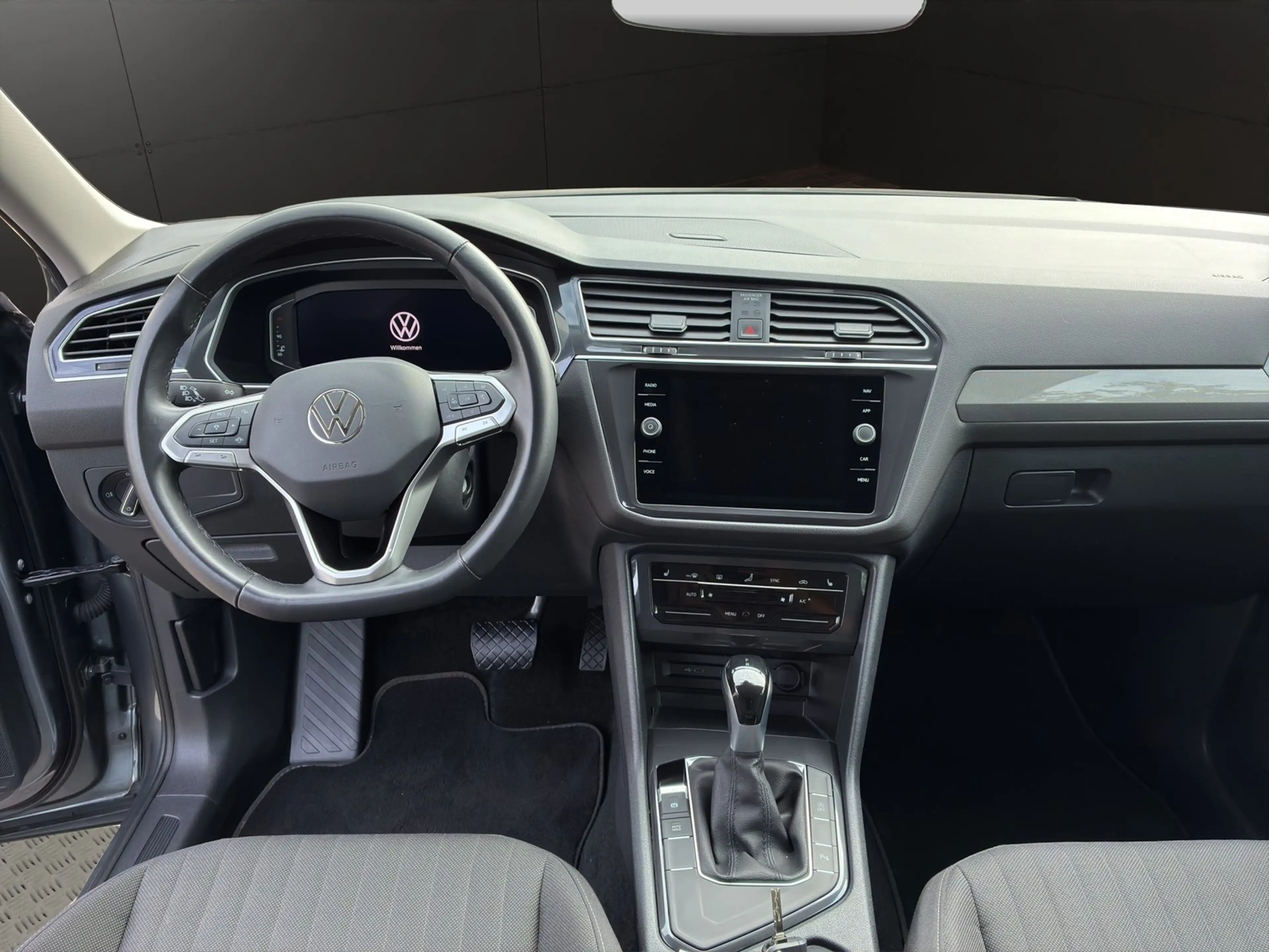 Volkswagen Tiguan Allspace 1.5 TSI Life DSG LED+Navi+AHK — photo 10