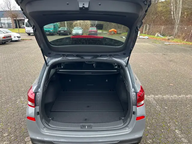 Hyundai i30 view 7