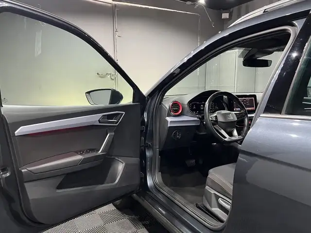 Seat Arona view 9