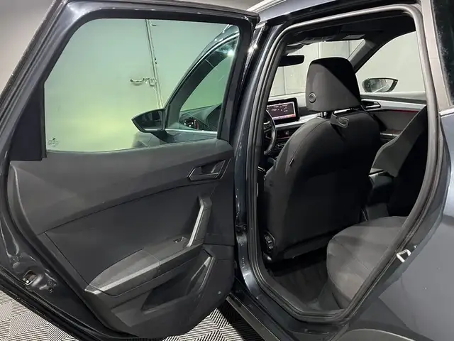 Seat Arona view 10