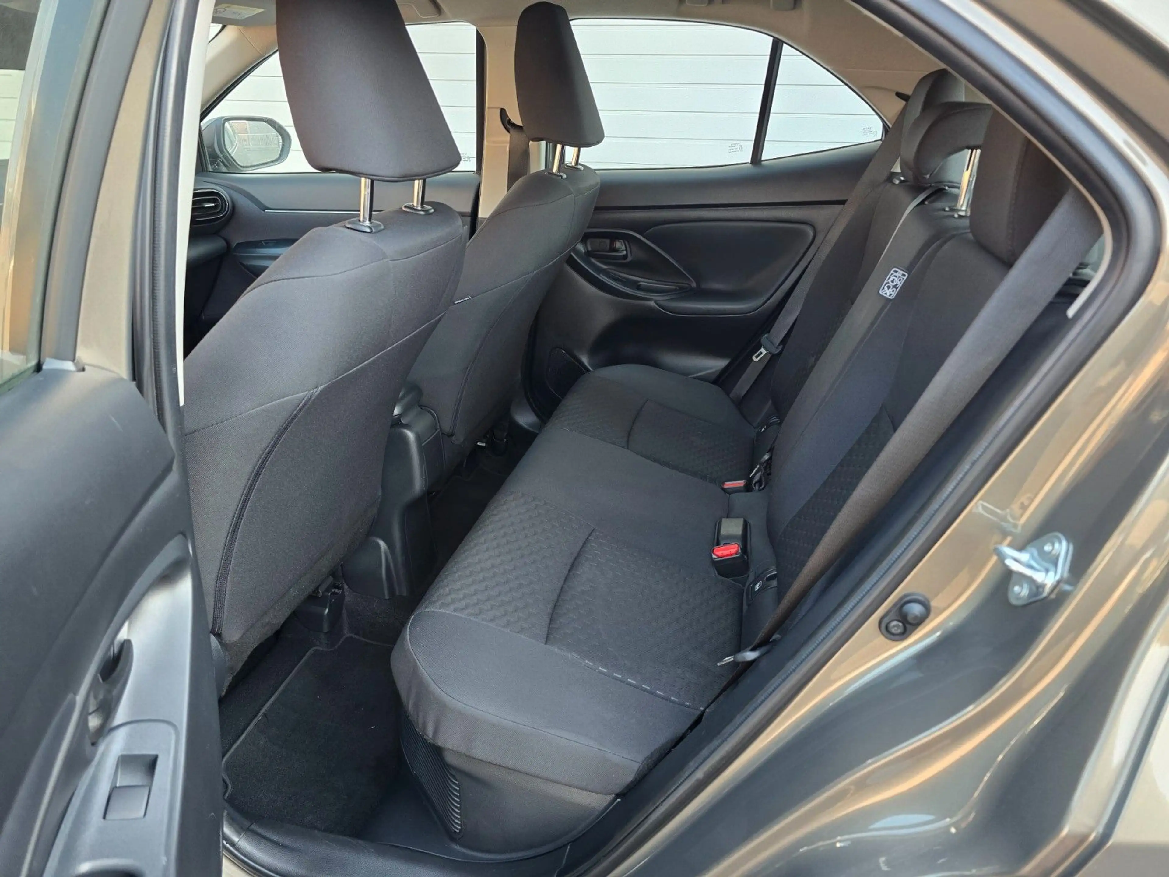 Toyota Yaris Cross Hybrid,Automatik, Garantie — photo 11