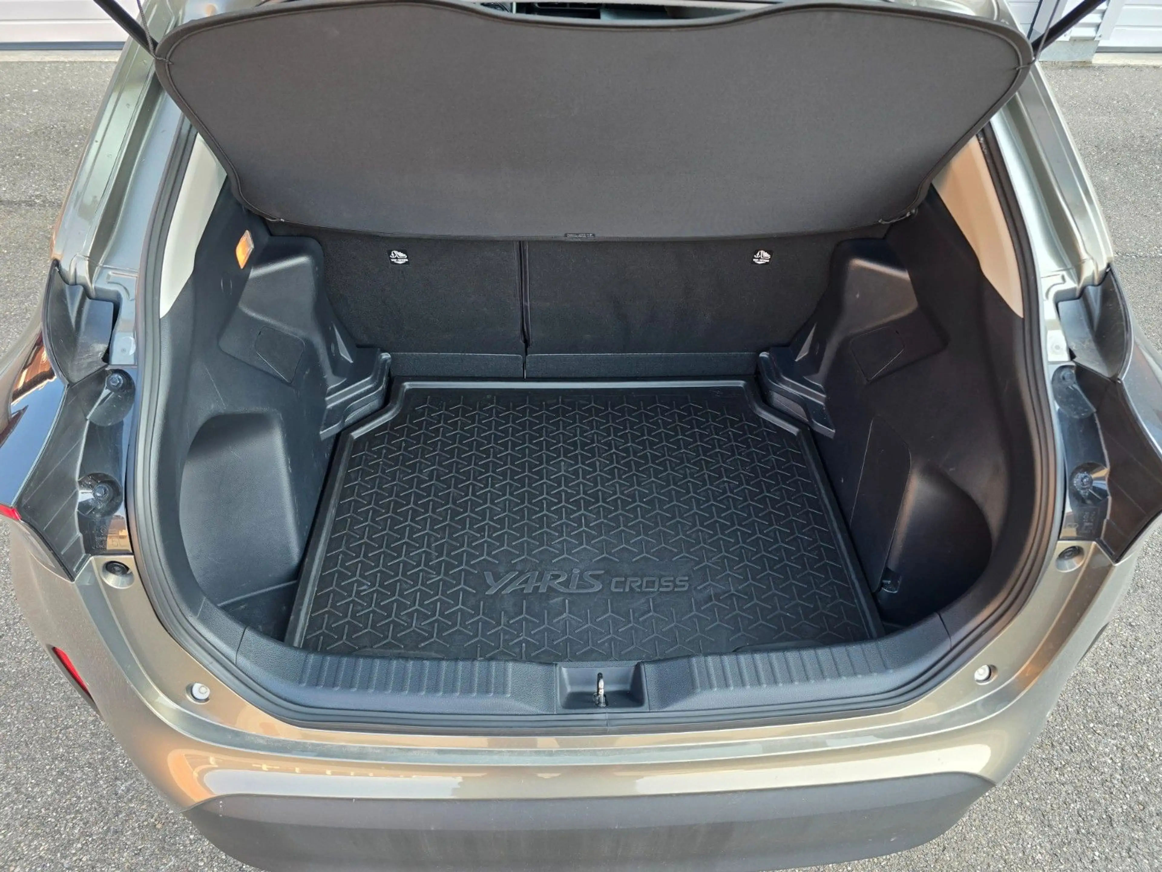 Toyota Yaris Cross Hybrid,Automatik, Garantie — photo 9