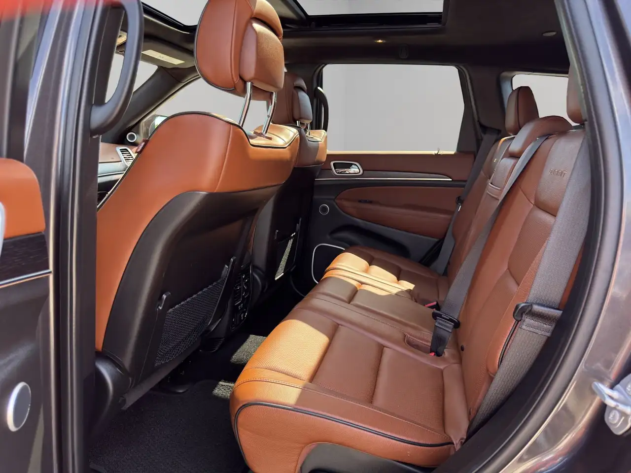 Jeep Grand Cherokee photo Jeep Grand Cherokee