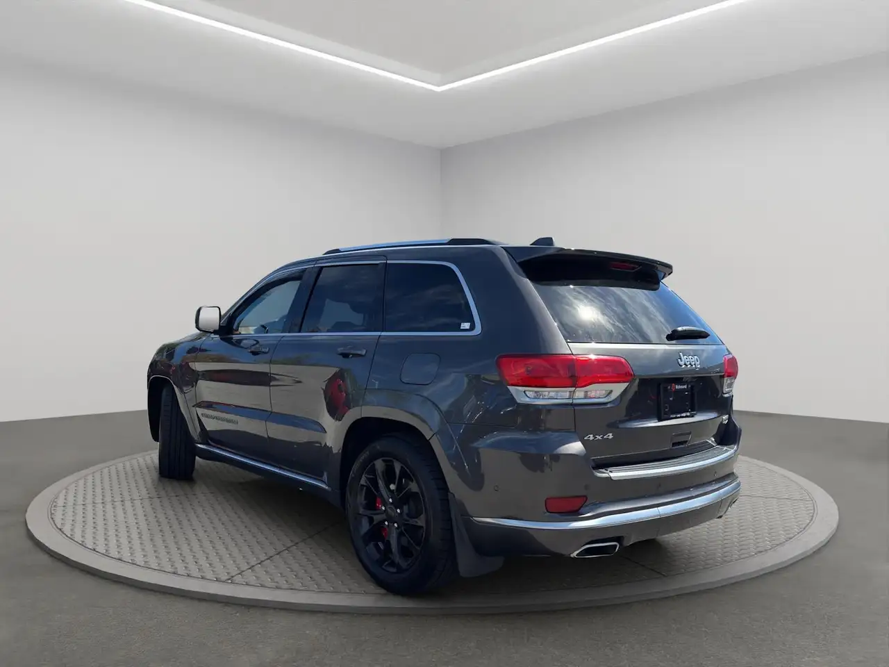 Jeep Grand Cherokee photo Jeep Grand Cherokee