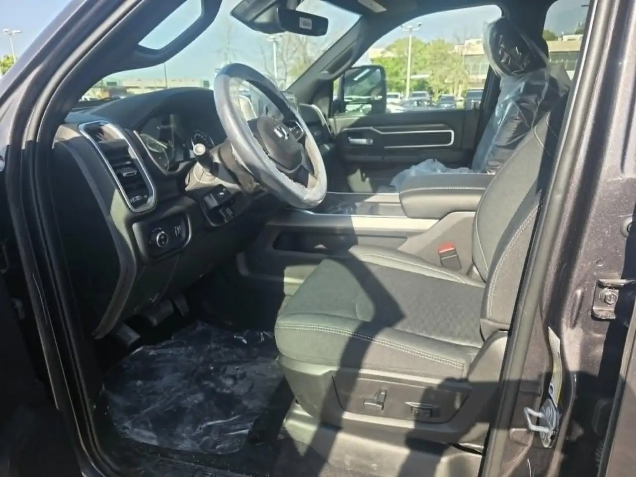 RAM 3500 снимка RAM 3500