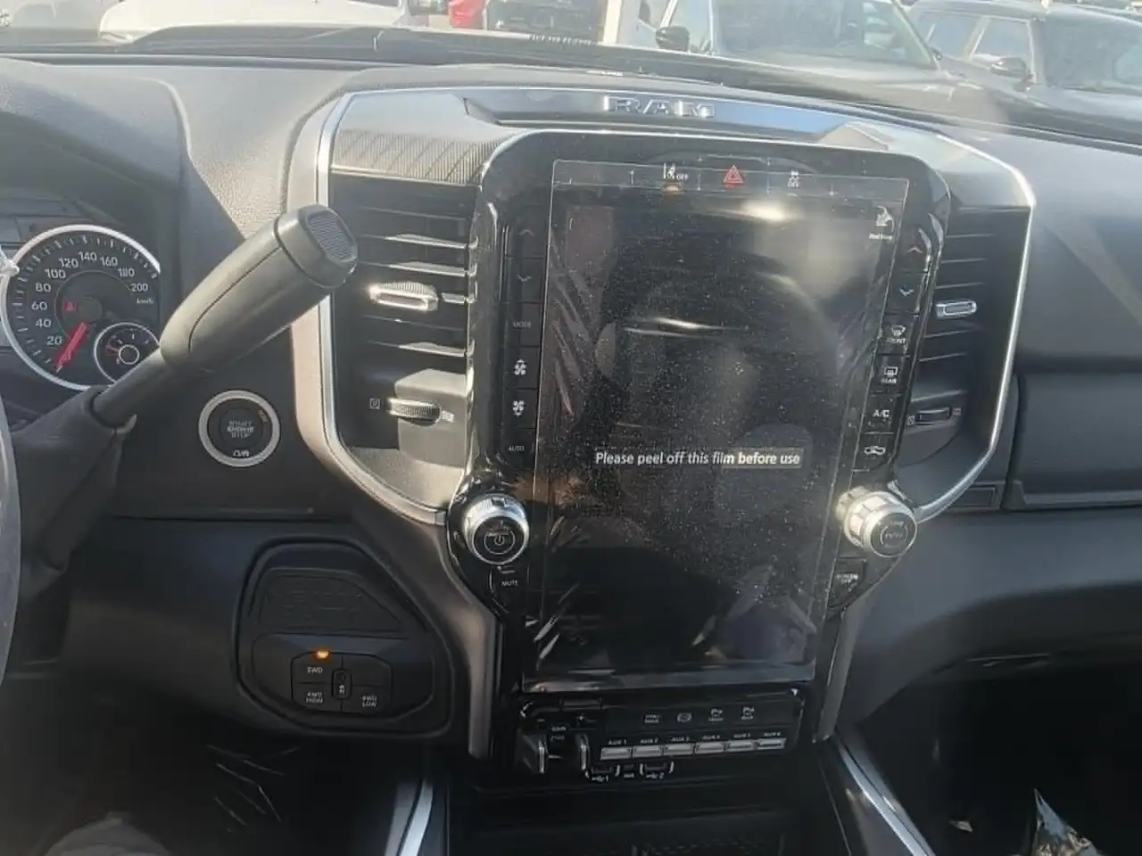 RAM 3500 снимка RAM 3500