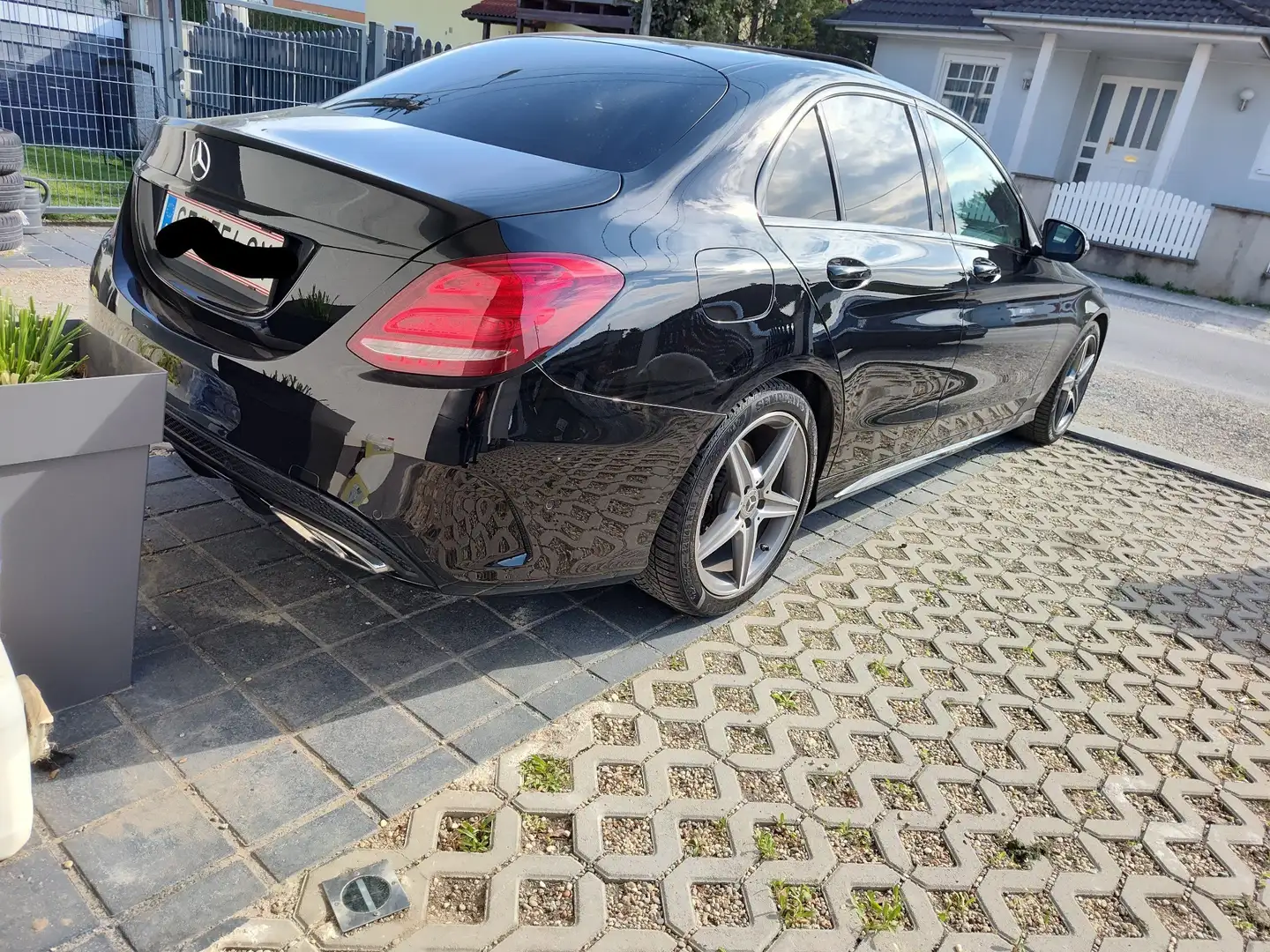 Mercedes-Benz C 220 d AMG Line - 2