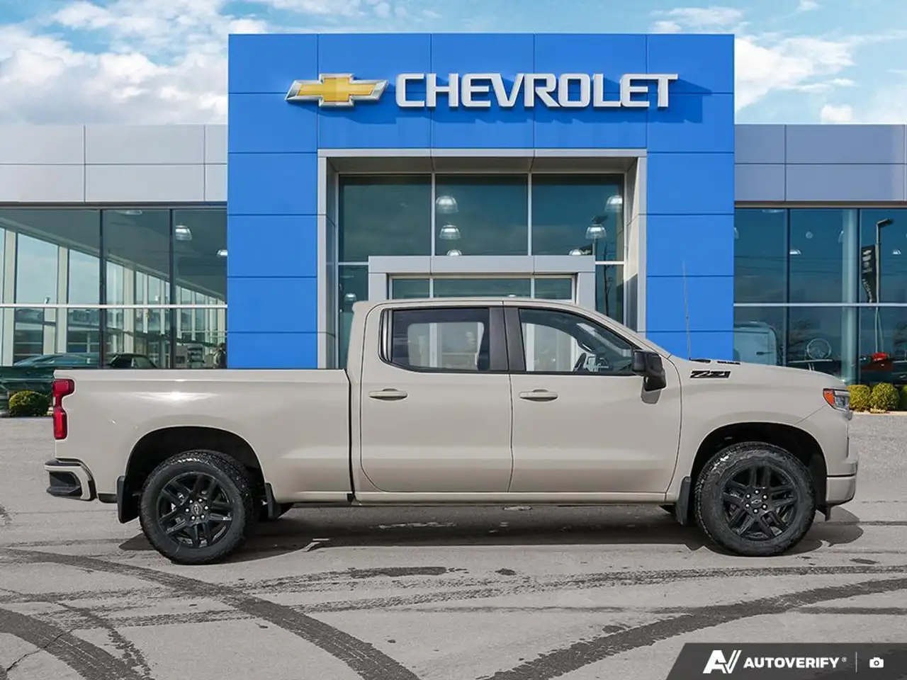Chevrolet Silverado 1500 снимка Chevrolet Silverado 1500