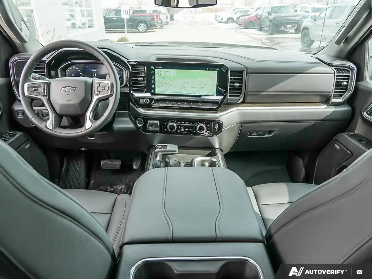 Chevrolet Silverado 1500 снимка Chevrolet Silverado 1500