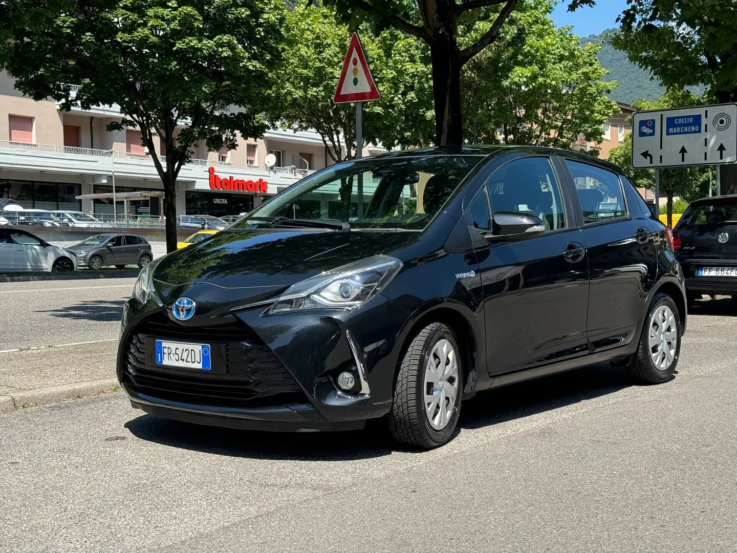 Toyota Yaris 1.5 Hybrid 5P. OK NEOP.-TELECAMER-PROMO FINANZIAM Nero - 1