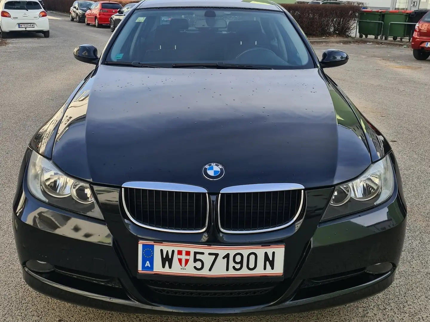 BMW 318 318d Futura 143cv Schwarz - 1