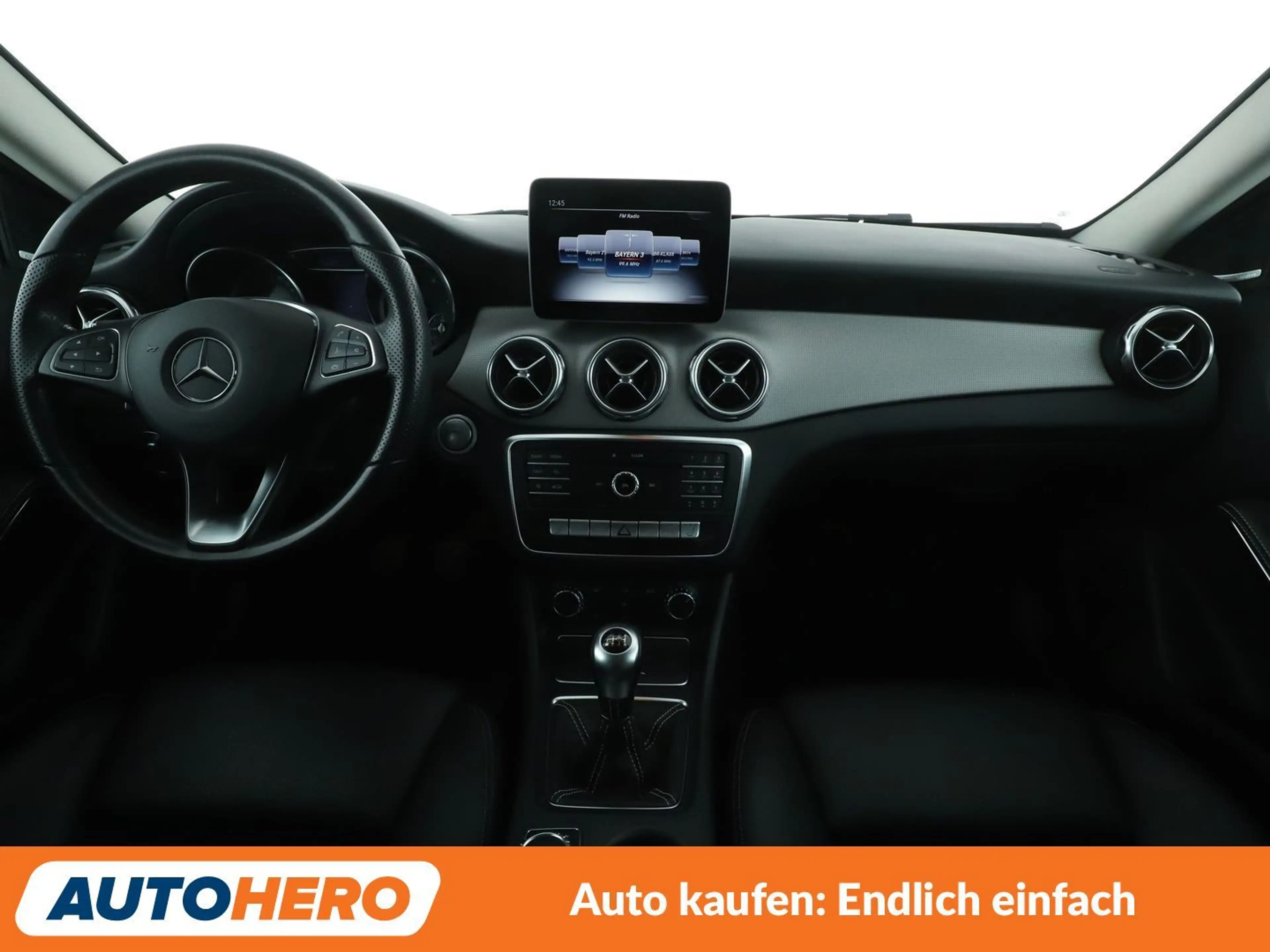 Mercedes-Benz GLA 180 GLA 180 Urban — photo 12
