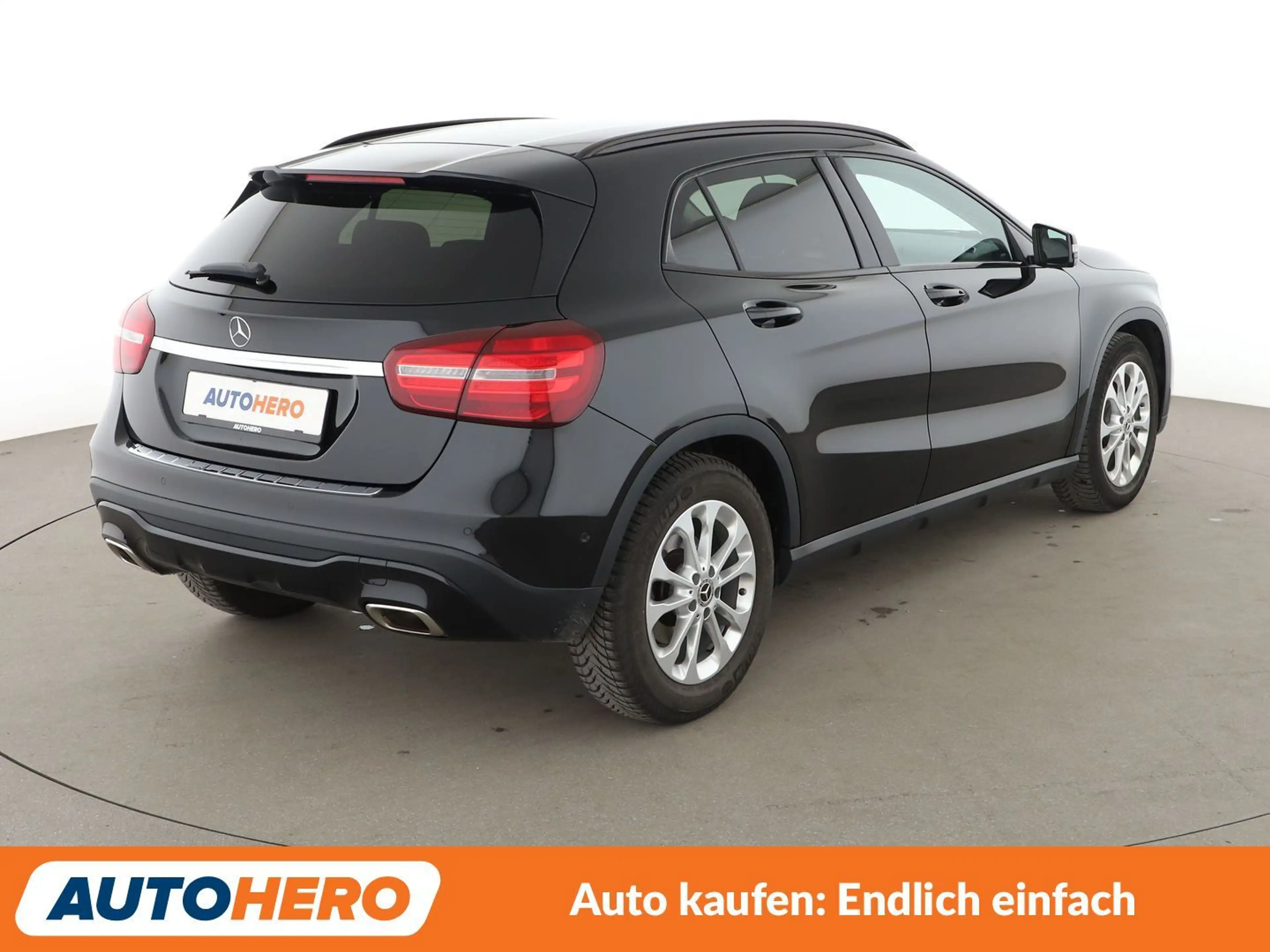 Mercedes-Benz GLA 180 GLA 180 Urban — photo 6