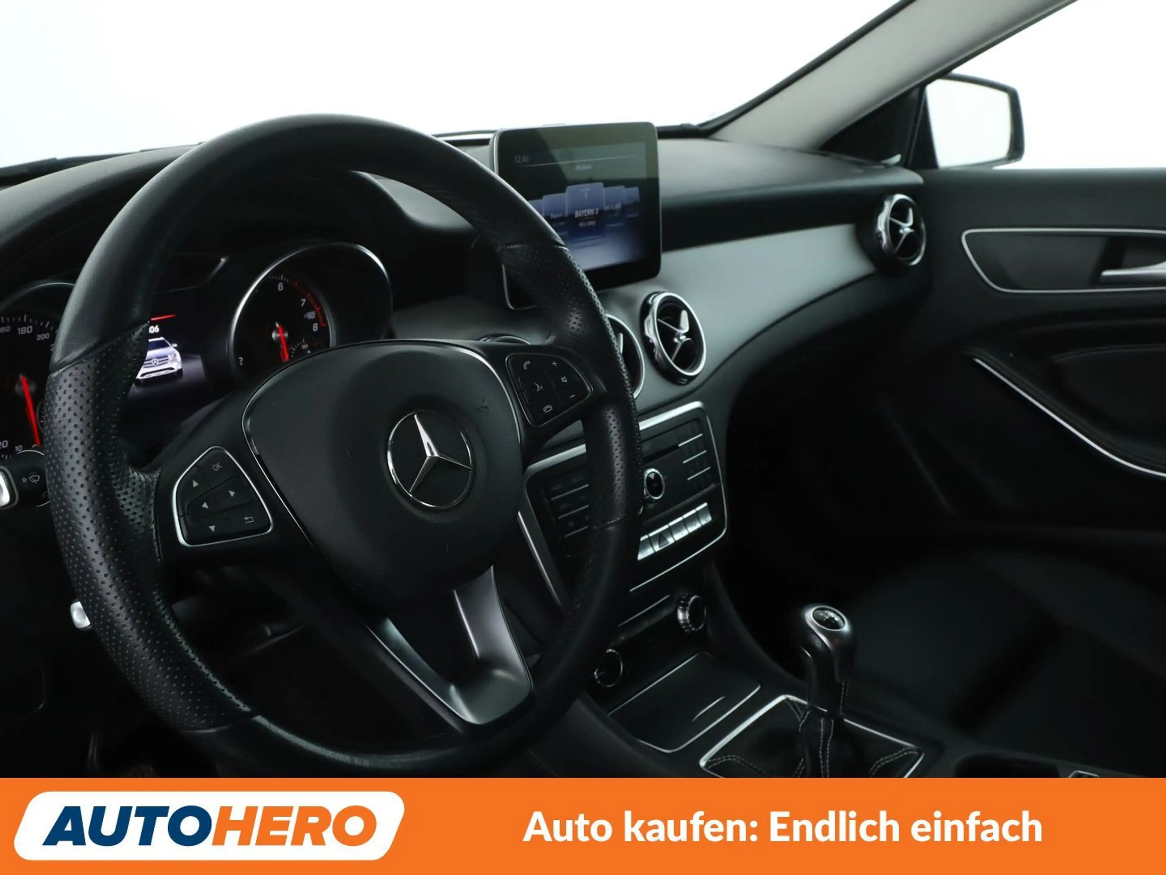 Mercedes-Benz GLA 180 GLA 180 Urban — photo 11