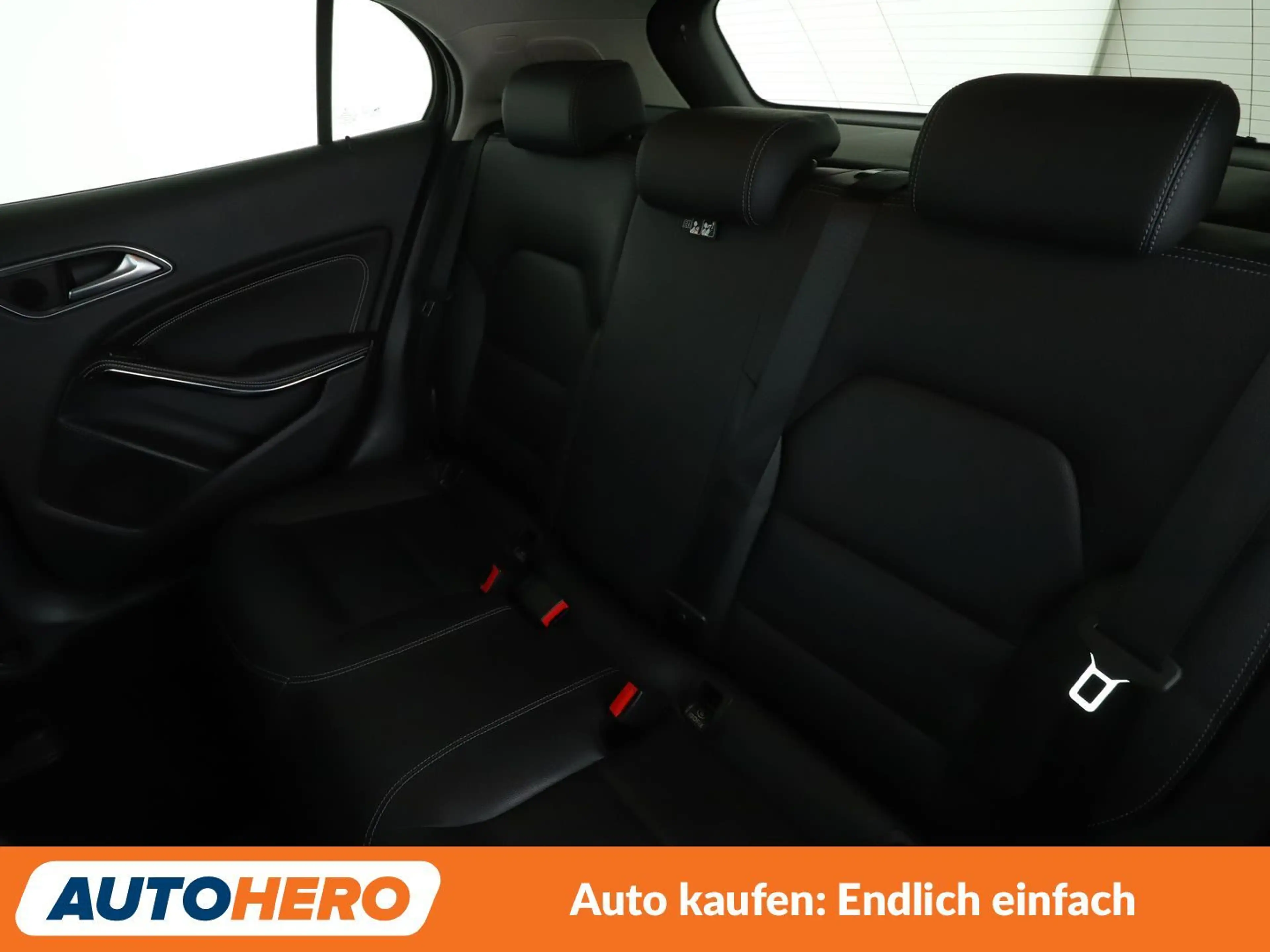 Mercedes-Benz GLA 180 GLA 180 Urban — photo 14