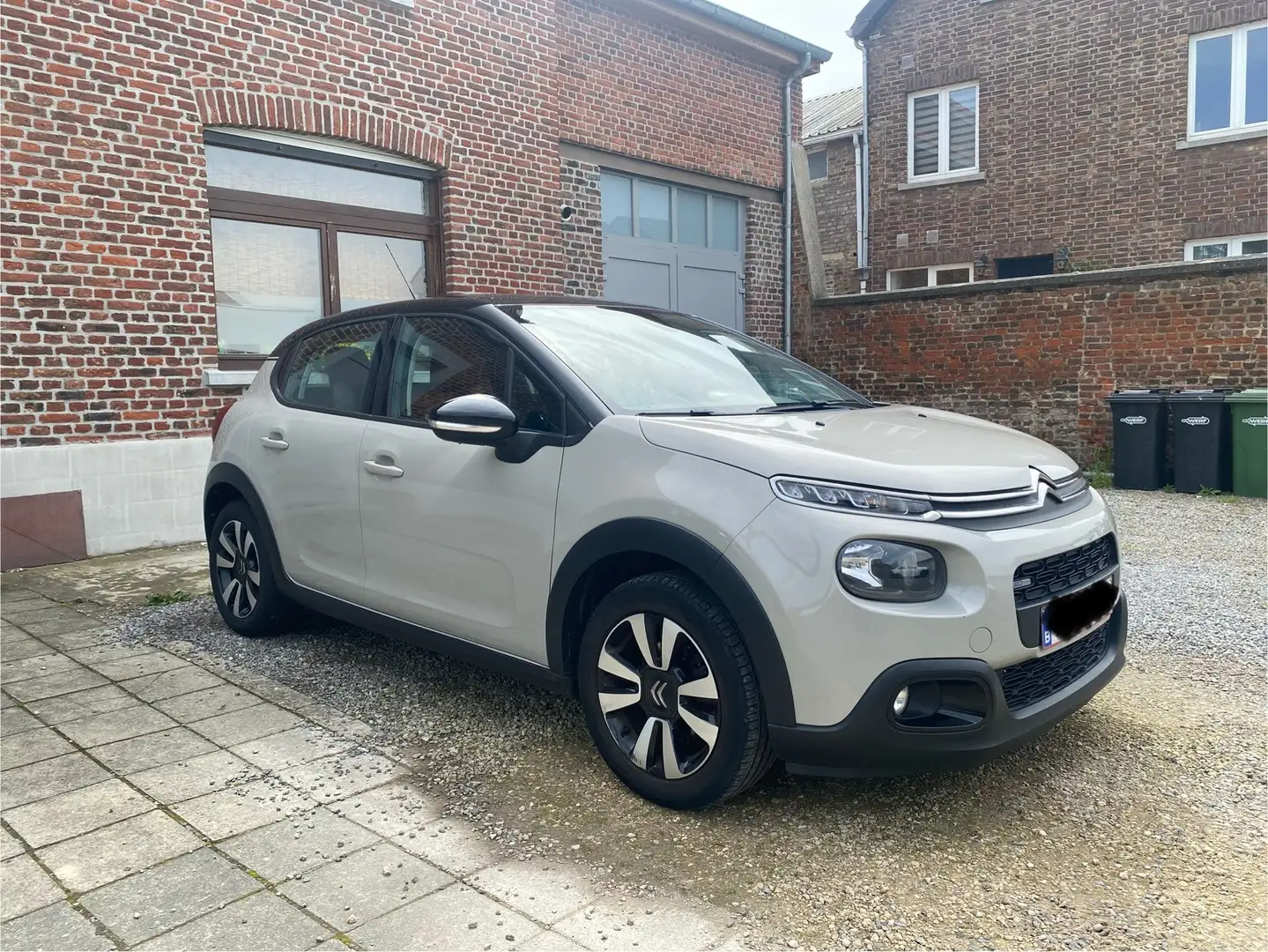 Citroen C3 C3 Pure Tech 82 SHINE Beige - 1