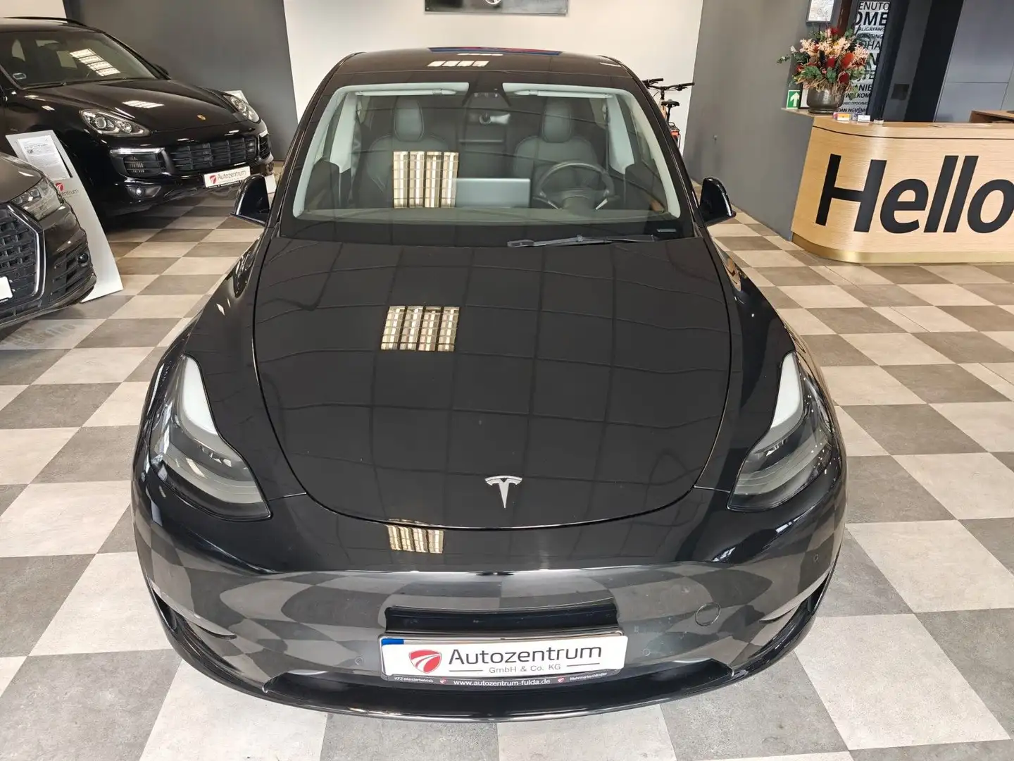 Tesla Model Y Performance Dual AWD*PANO*VOLL Schwarz - 2