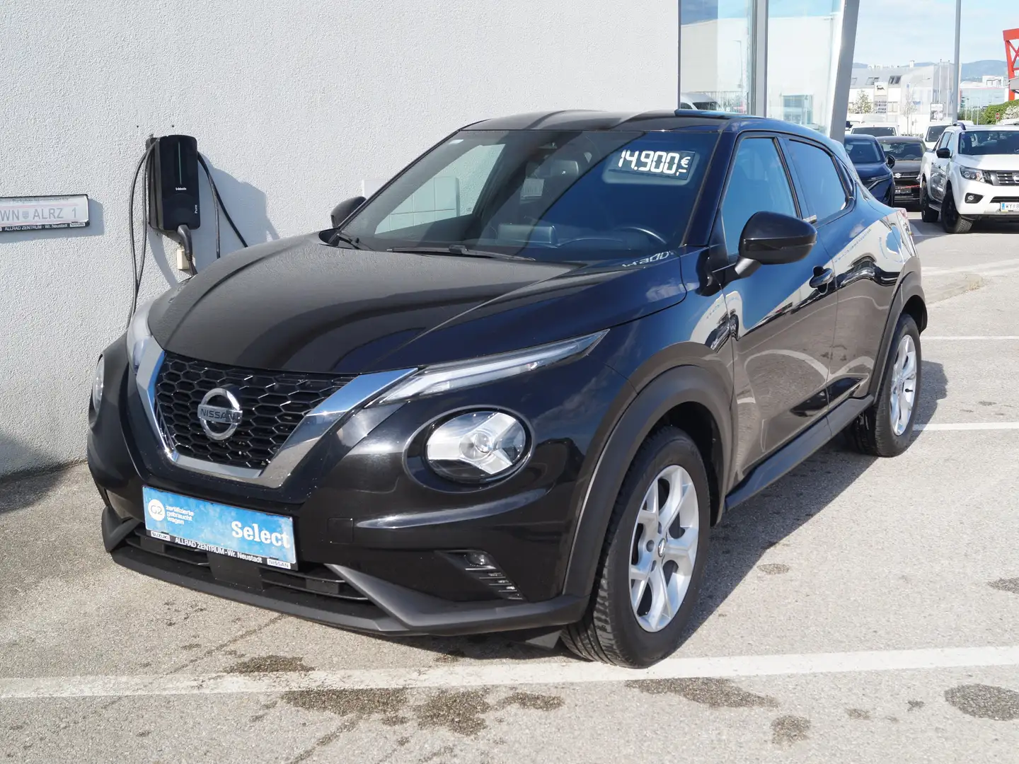 Nissan Juke N-Connecta Schwarz - 1