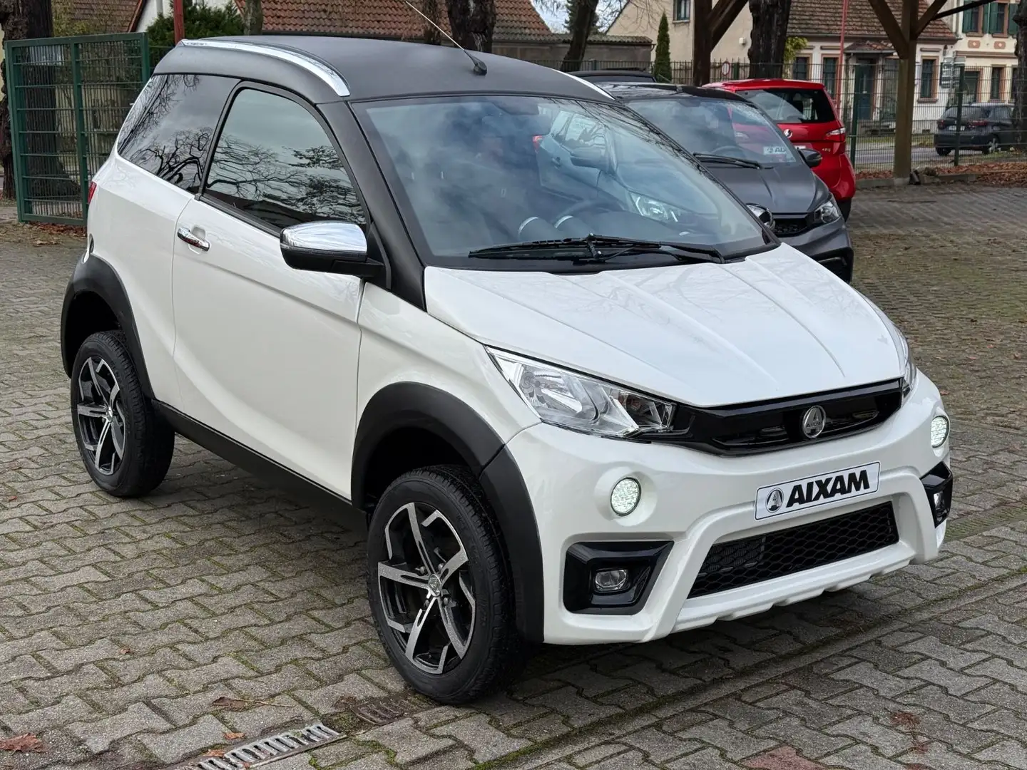 Aixam Crossover Mopedauto L6e 45km/h Weiß - 1