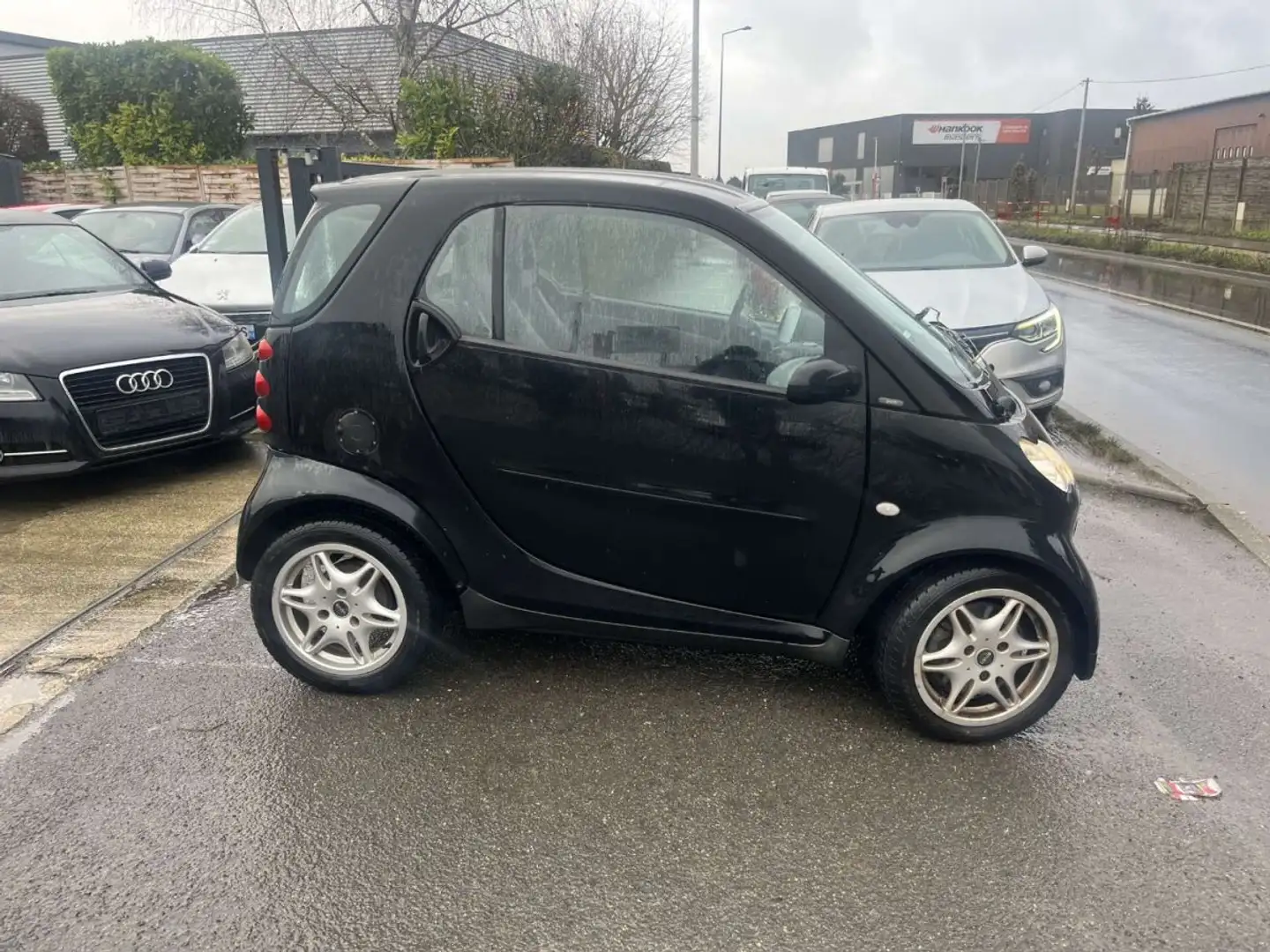 smart forTwo 50ch Pure AUTOMATIQUE Schwarz - 2