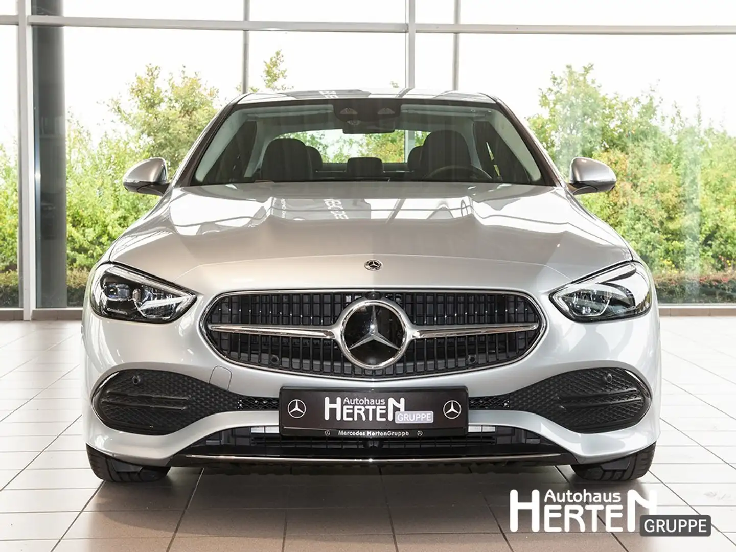 Mercedes-Benz C 180 +AVANTGARDE+FAHRASSISTENZ-P.+HUD+KEYLESS+ Grau - 2