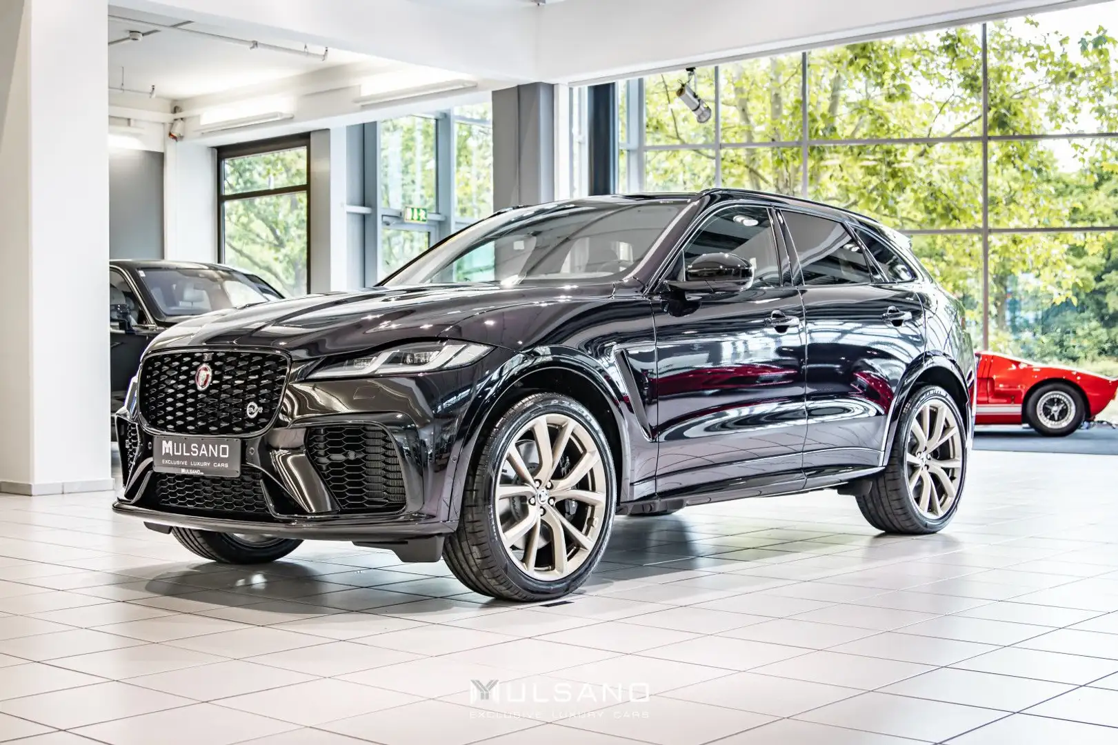 Jaguar F-Pace SVR 1988 EDITION MERIDIAN HUD PANO Schwarz - 1