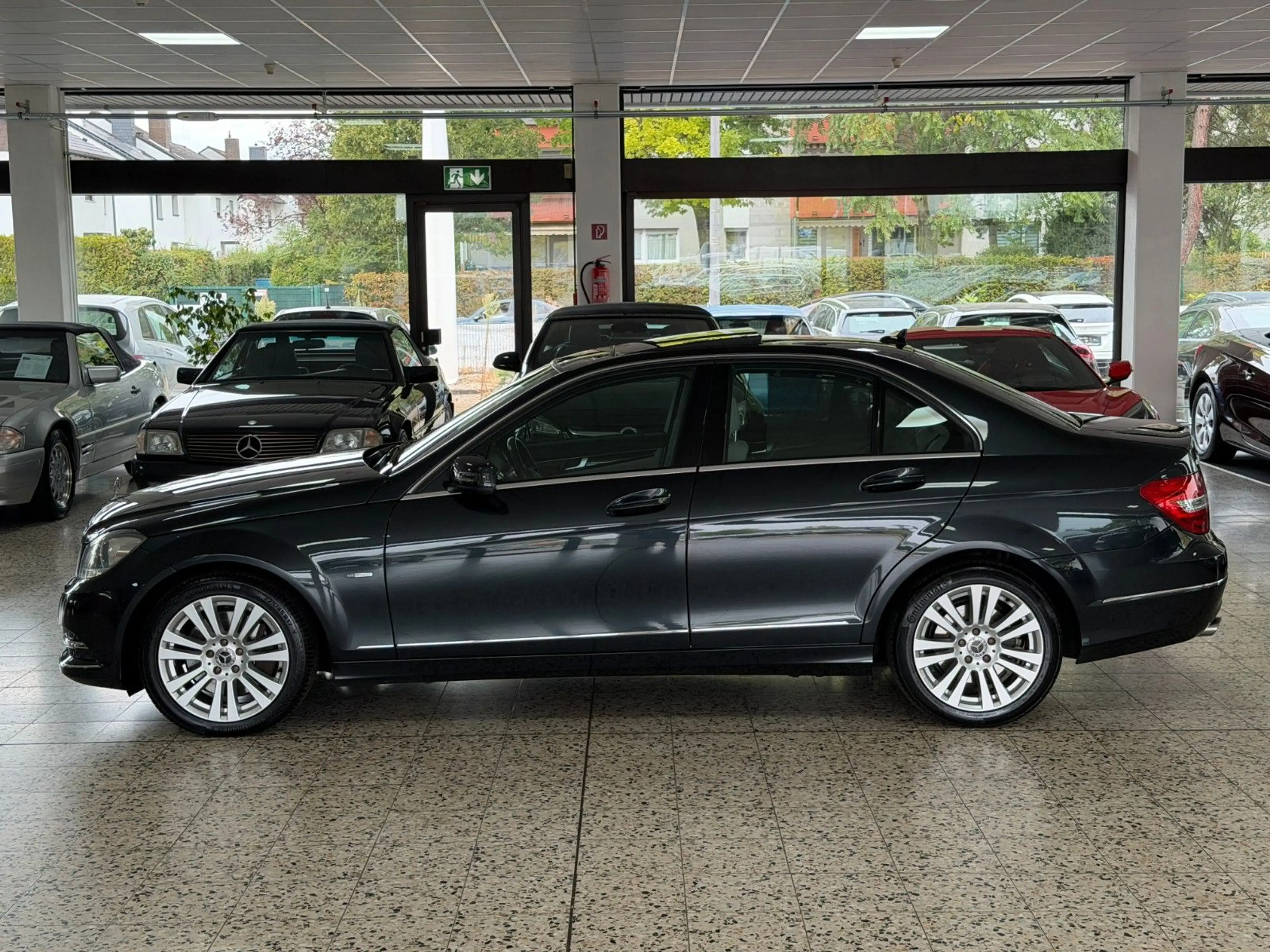 Mercedes-Benz C 350 CGI BlueEfficiency 4Matic/Navi/Memory/Pano — photo 6