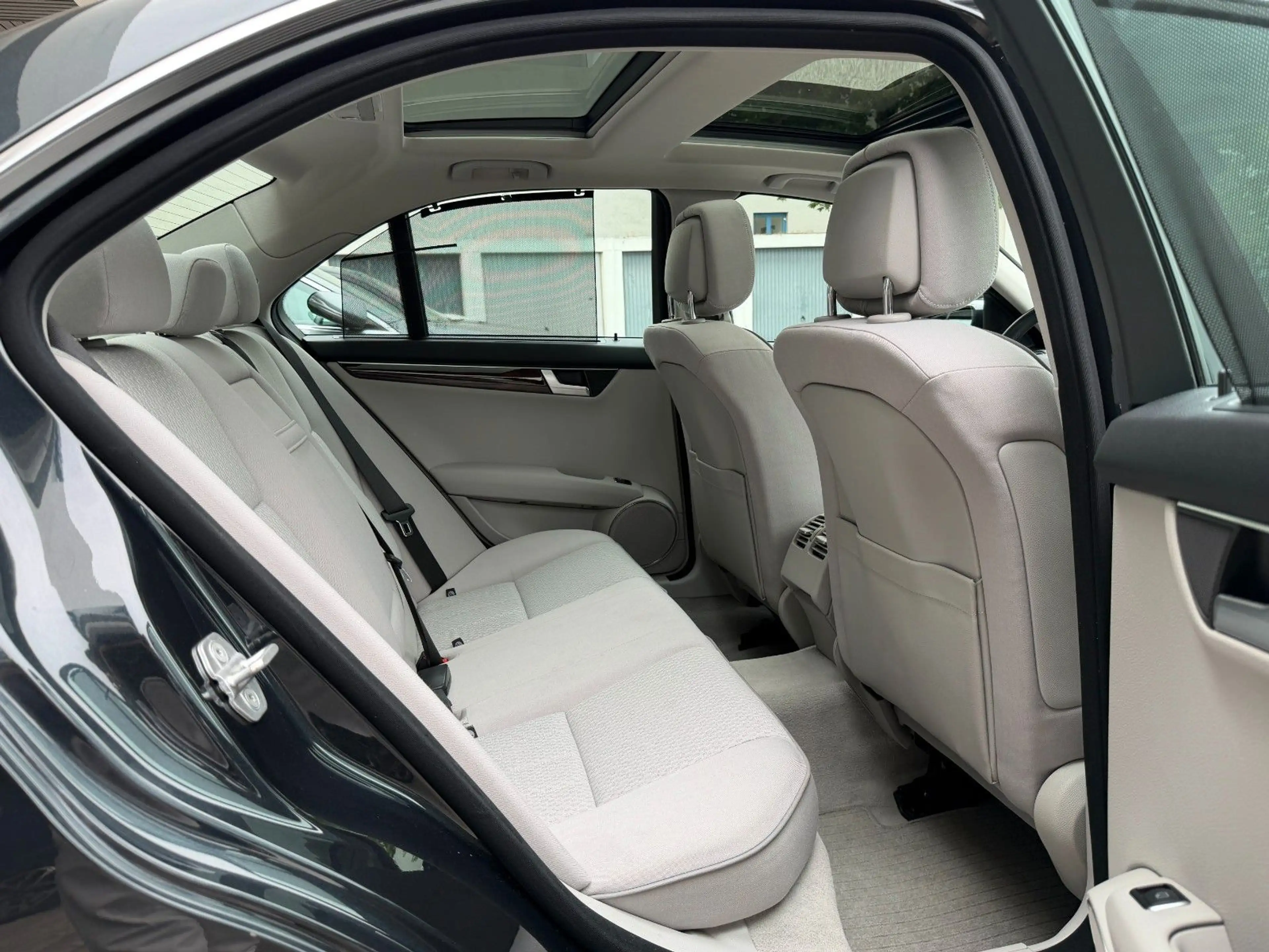 Mercedes-Benz C 350 CGI BlueEfficiency 4Matic/Navi/Memory/Pano — photo 15