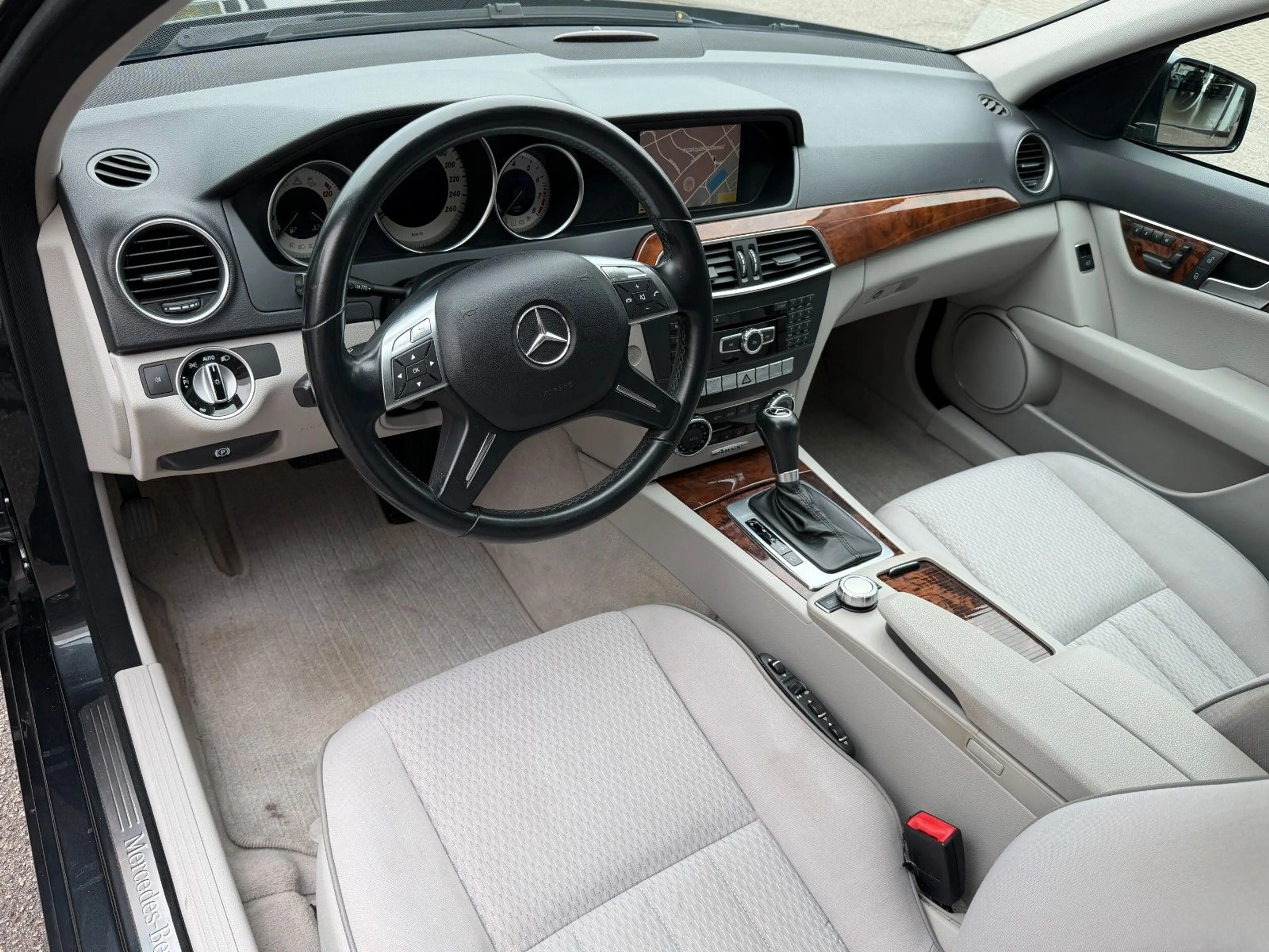 Mercedes-Benz C 350 CGI BlueEfficiency 4Matic/Navi/Memory/Pano — photo 10