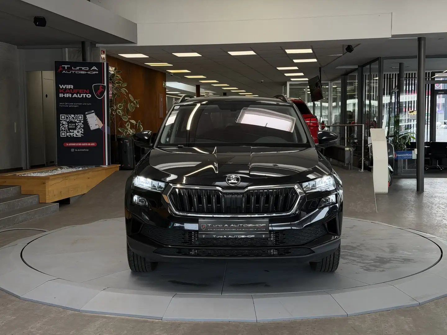 Skoda Karoq 1.5 TSI Ambition DSG *Winter-Paket*LED*Digital-Coc Schwarz - 2