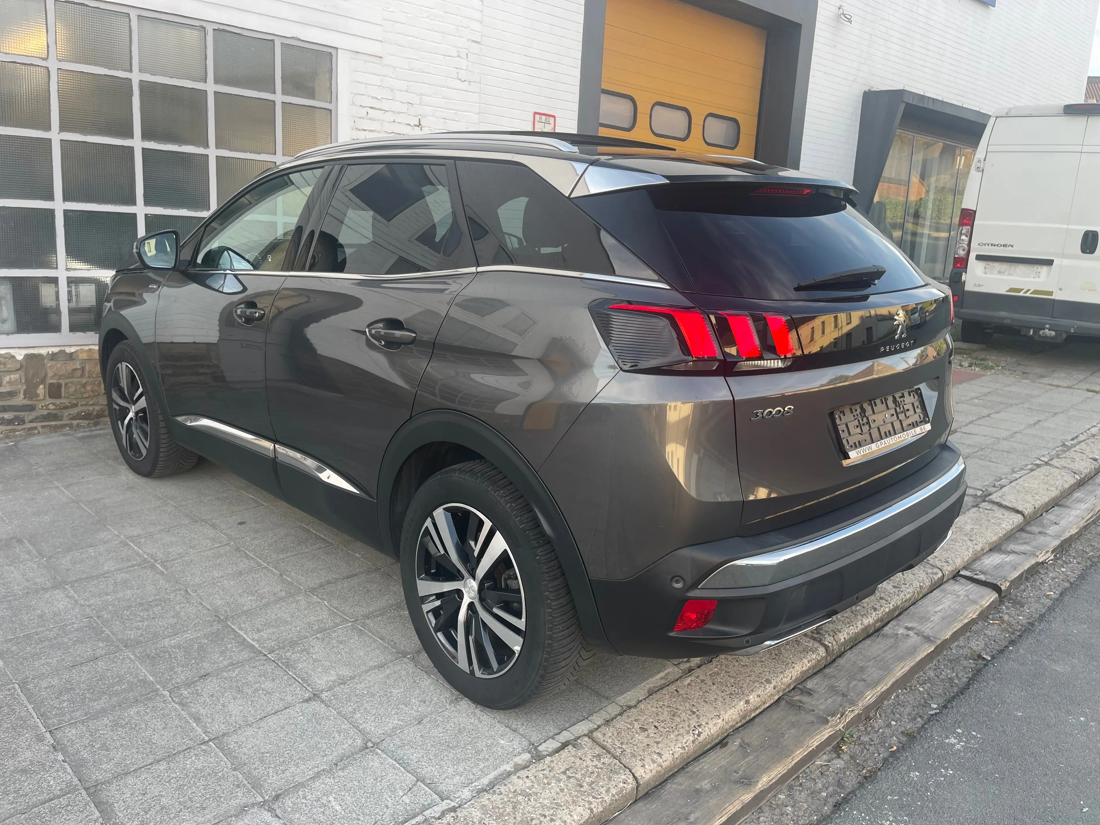 Peugeot 3008 3008 1.2 PureTech GT-Line Euro 6d-ISC — photo 9