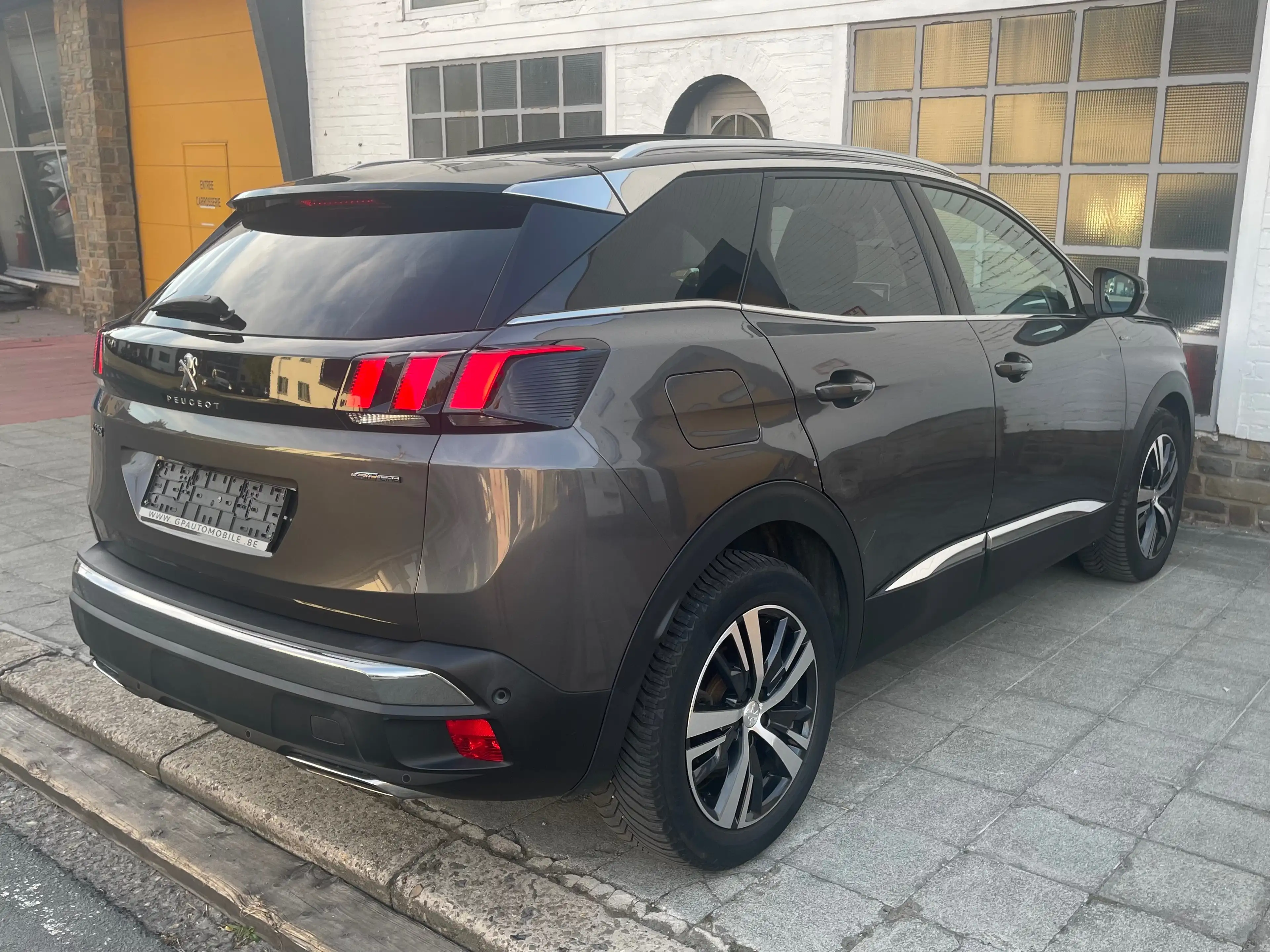 Peugeot 3008 3008 1.2 PureTech GT-Line Euro 6d-ISC — photo 11