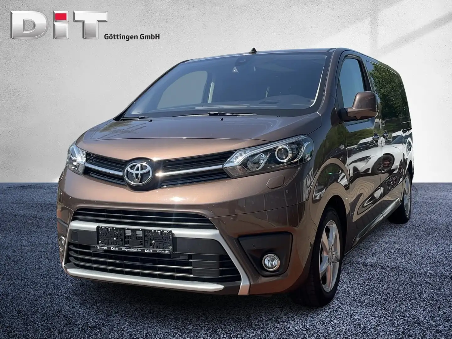 Toyota Proace Verso 2.0 D-4D L1 Executive +7-Sitze Braun - 2