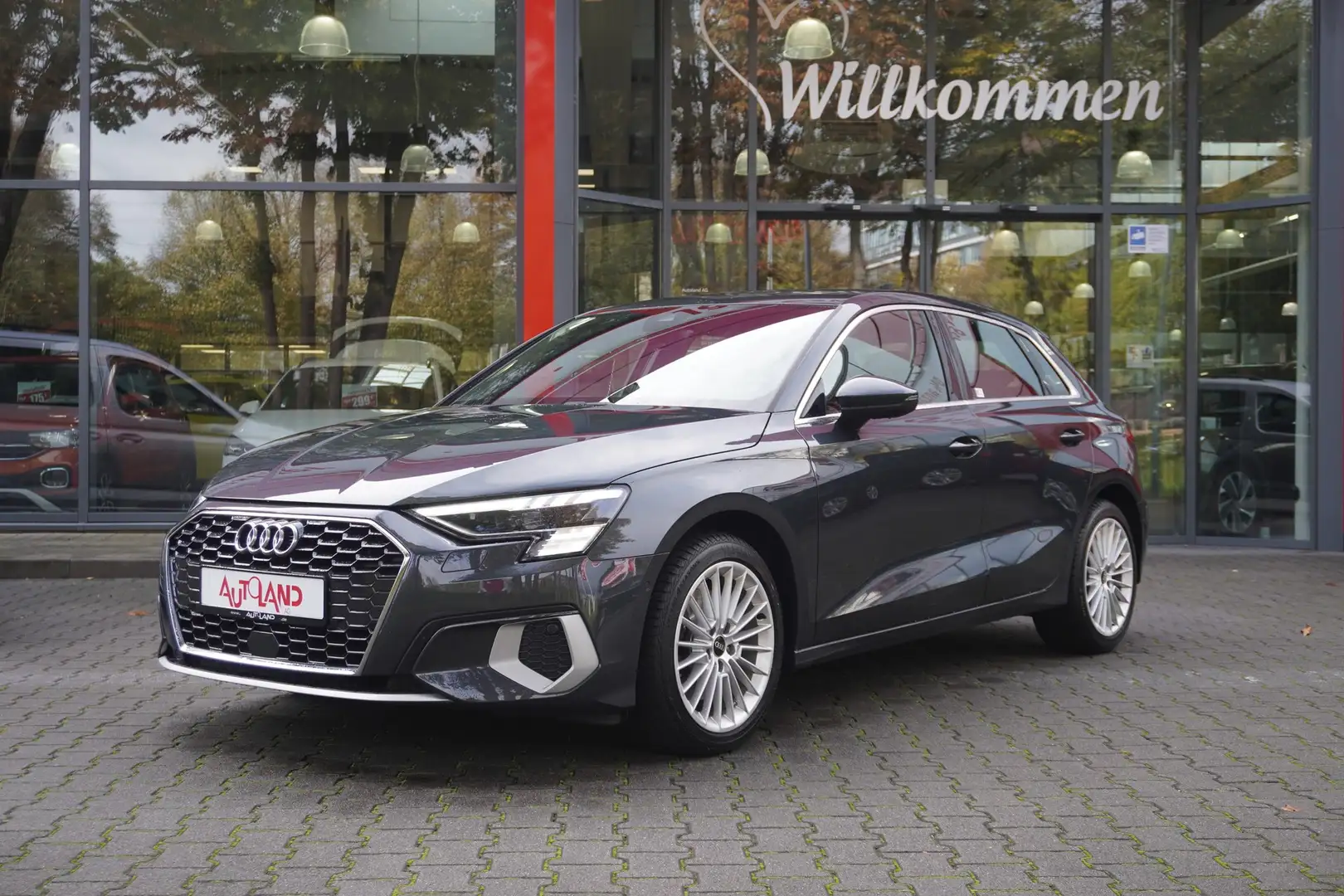 Audi A3 Sportback 35 1.5 TFSI advanced LED Navi ACC Gris - 2