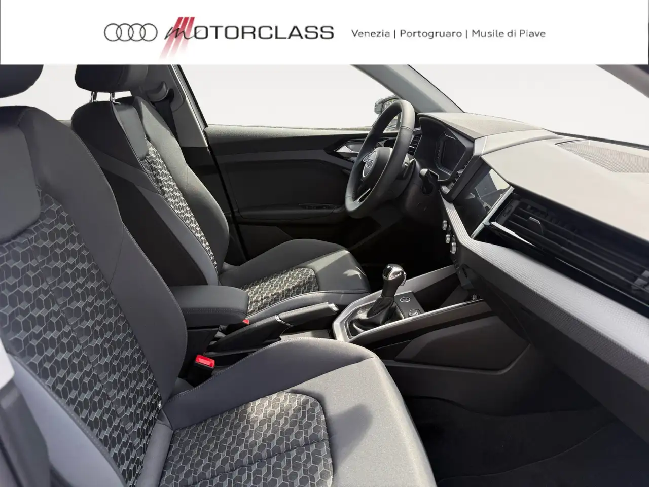 Audi A1 2026 — фото 15
