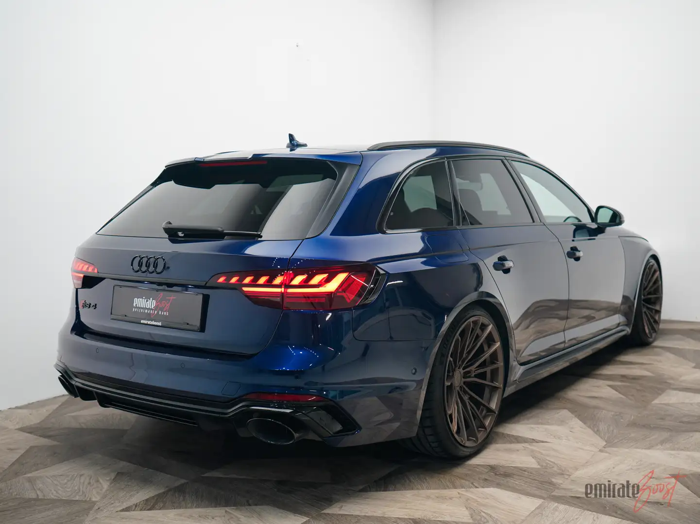 Audi RS4 2.9 TFSI*Panorama*Facelift*KW*Wheelforce* Blau - 2